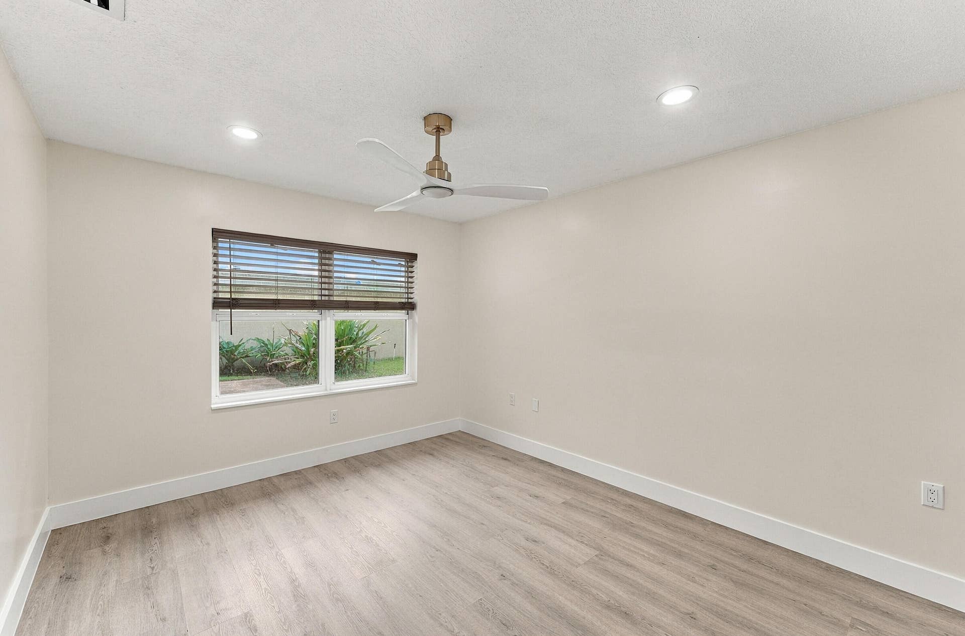 2398 Saratoga Bay Drive, West Palm Beach, FL 33409 2nd bedroom
