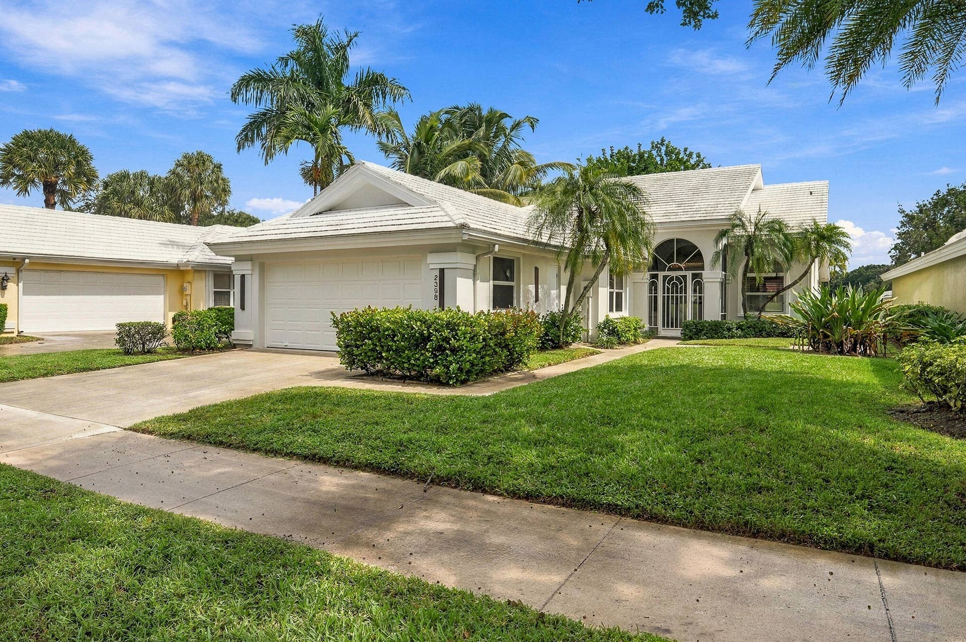 2398 Saratoga Bay Drive, West Palm Beach, FL 33409 Front entrance