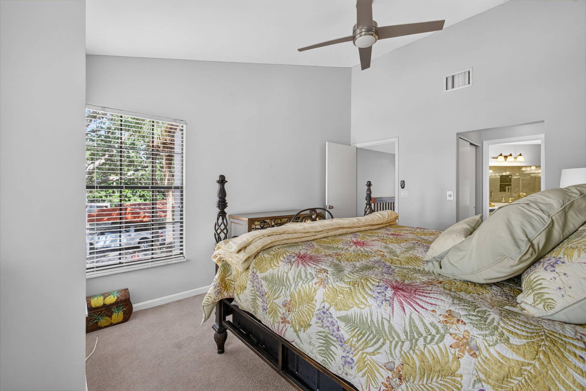 2439 Treasure Isle Drive, #Unit 7, West Palm Beach, FL 33410 36-web-or-mls-5D1A8170