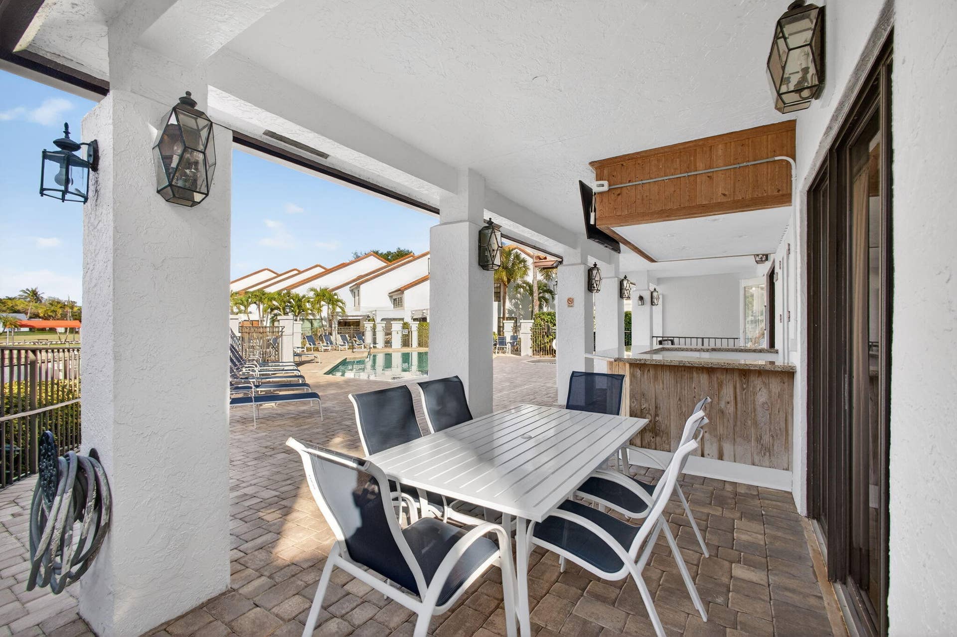 2439 Treasure Isle Drive, #Unit 7, West Palm Beach, FL 33410 77-web-or-mls-70-print-66-print-5D1A3582