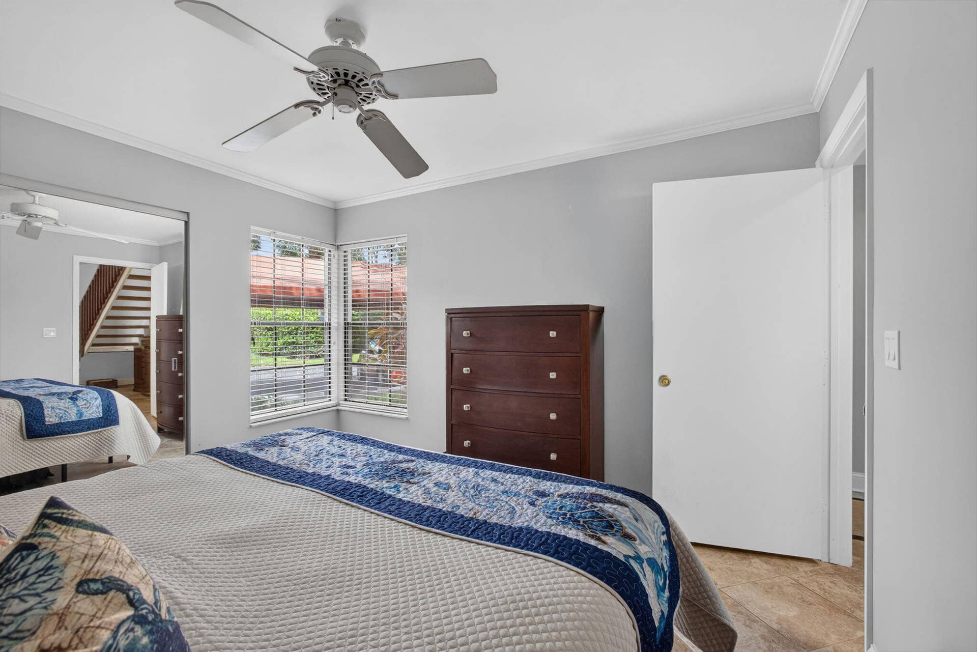 2439 Treasure Isle Drive, #Unit 7, West Palm Beach, FL 33410 27-web-or-mls-5D1A8125