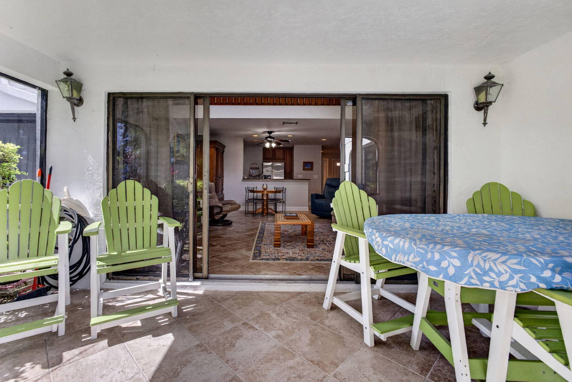 2439 Treasure Isle Drive, #Unit 7, West Palm Beach, FL 33410 47-web-or-mls-5D1A7981