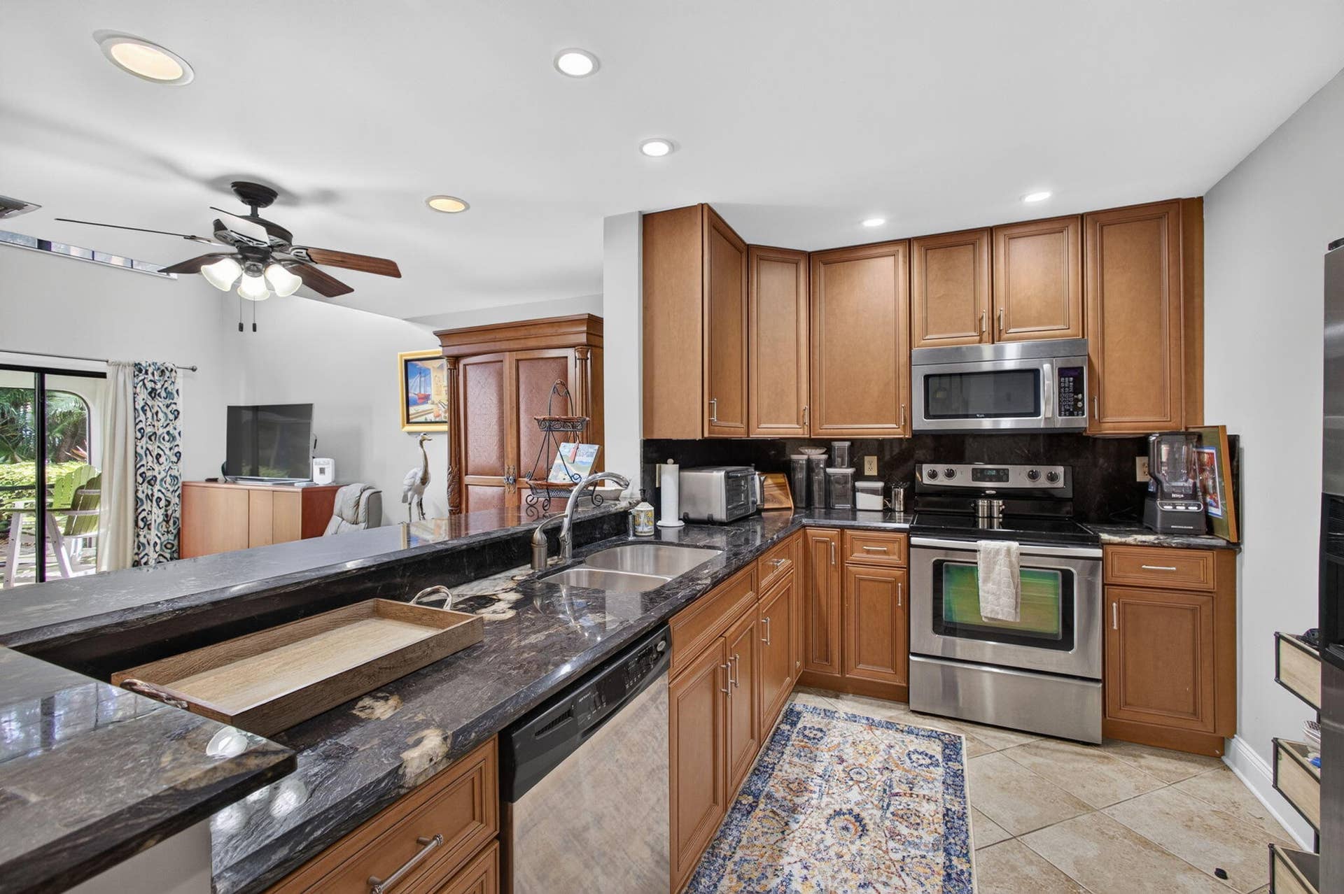 2439 Treasure Isle Drive, #Unit 7, West Palm Beach, FL 33410 12-web-or-mls-5D1A8060