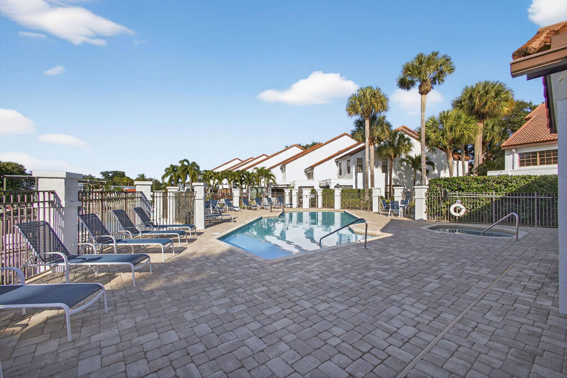 2439 Treasure Isle Drive, #Unit 7, West Palm Beach, FL 33410 78-web-or-mls-71-print-67-print-5D1A3584