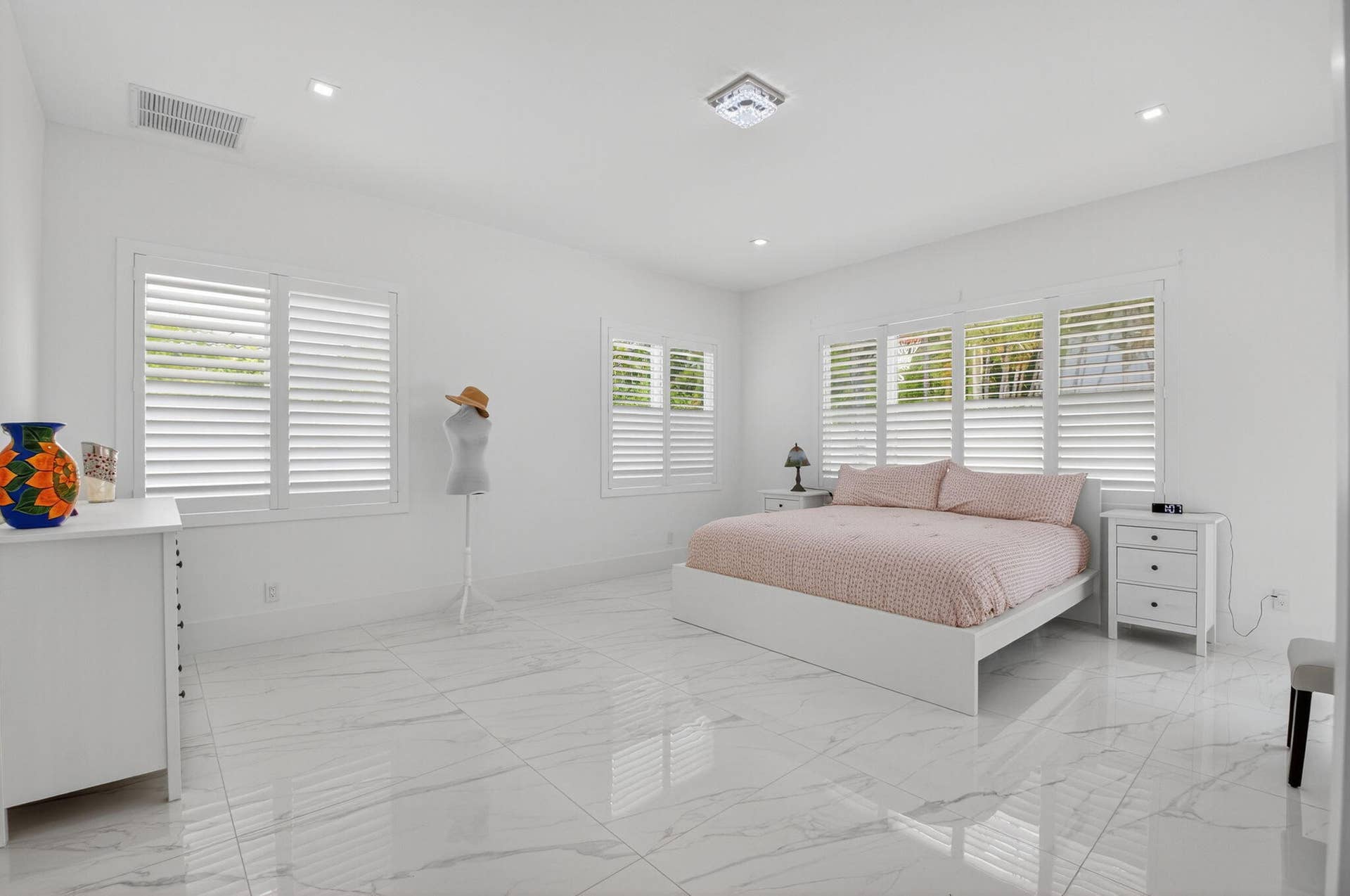 711 NE 6th Street, Boca Raton, FL 33432 32-web-or-mls-059_DSC_5852