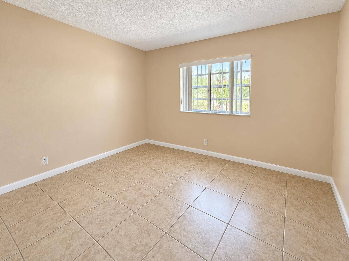 4125 WOODSIDE Drive, #1-4, Coral Springs, FL 33065 63FD8A05-737B-4692-BDFA-EC20B2C3EFB0