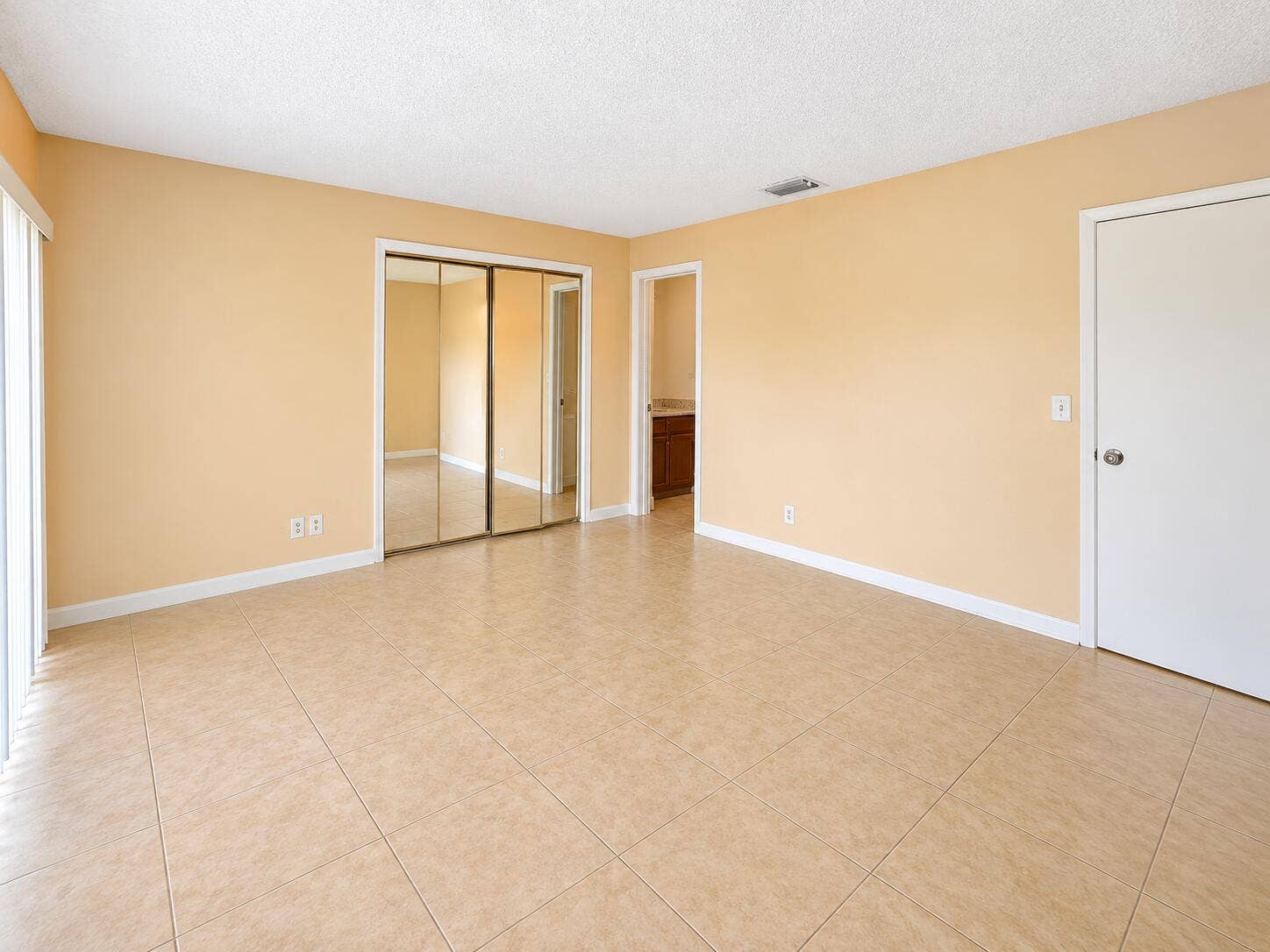 4125 WOODSIDE Drive, #1-4, Coral Springs, FL 33065 0FC6ACF3-FB27-42C6-B1D5-3C341F1C0611