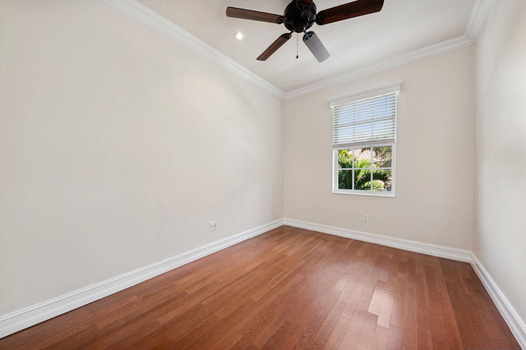 477 Capistrano Drive, Palm Beach Gardens, Palm Beach Gardens, FL 33410 Room featuring wood-finish flooring, crown molding, a ceiling fan, recessed lighting, and a window with blinds