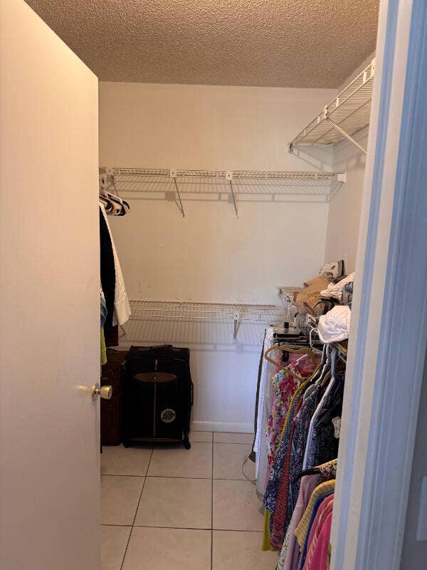 closet-walkin