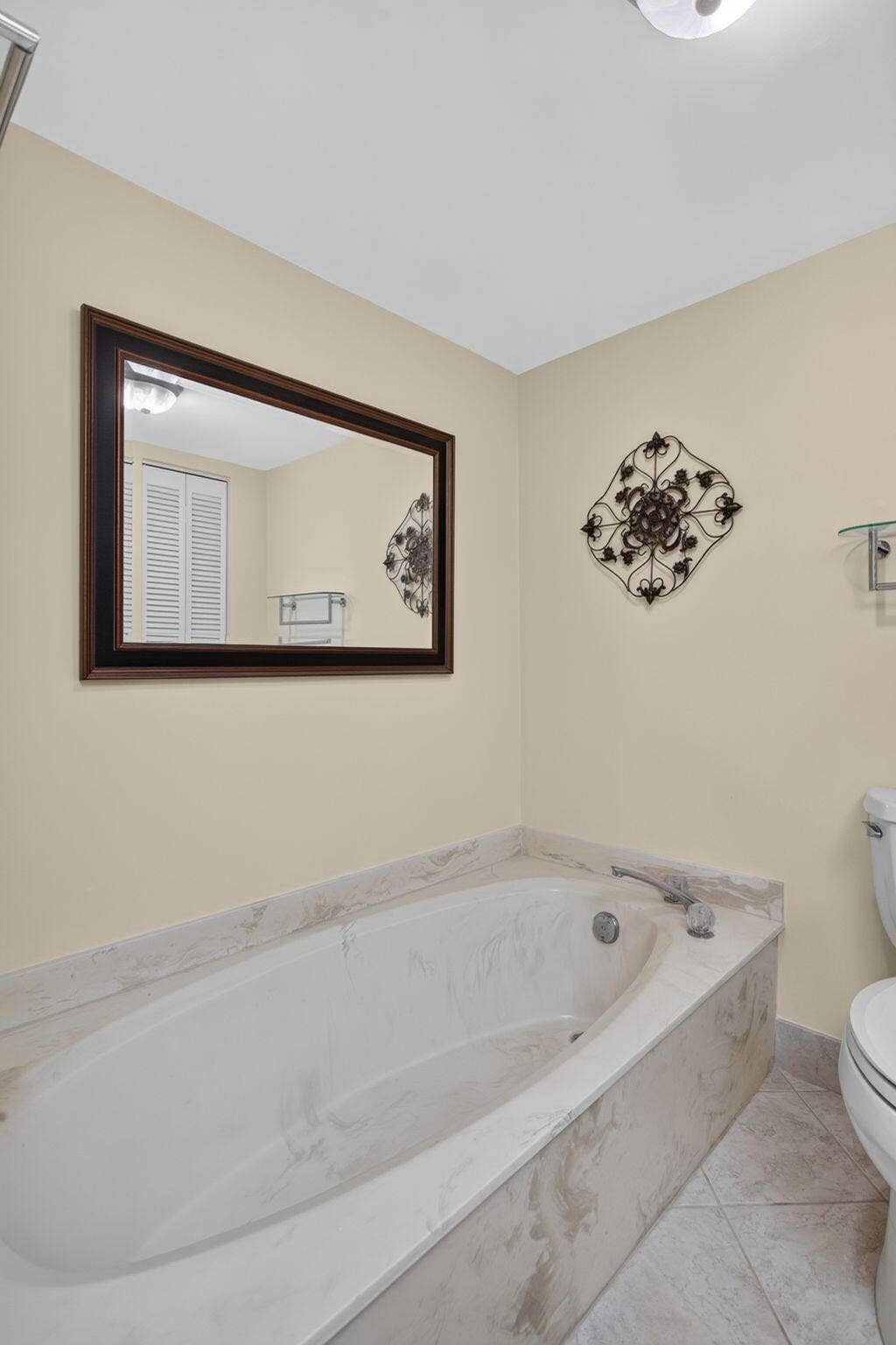 9220 SW 14TH Street, #3502, Boca Raton, FL 33428 MAIN BATH SHOWER & TUB