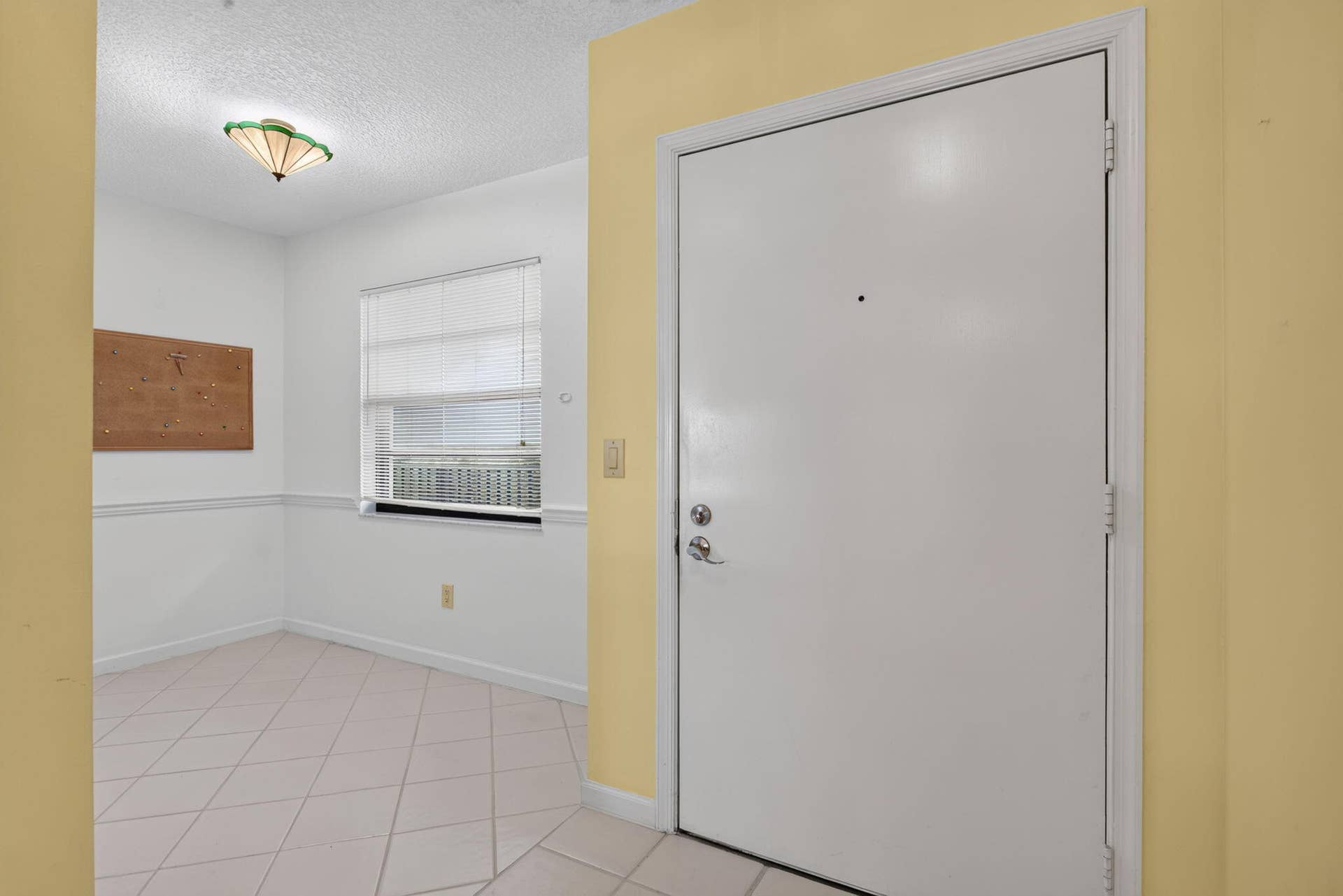 9220 SW 14TH Street, #3502, Boca Raton, FL 33428 EAT IN KITCHEN. ENTRYFOYER