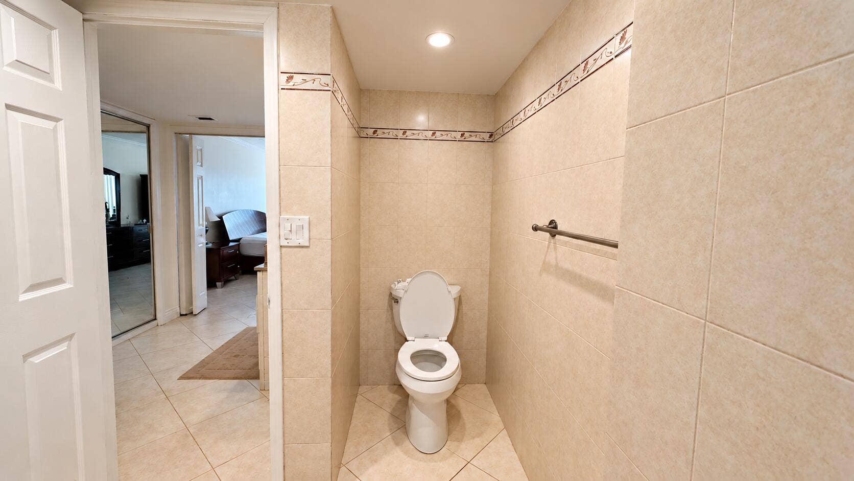 3750 Galt Ocean Drive, #1705, Fort Lauderdale, FL 33308 3533E0BA-7923-4ED0-B140-5A29D3447C03