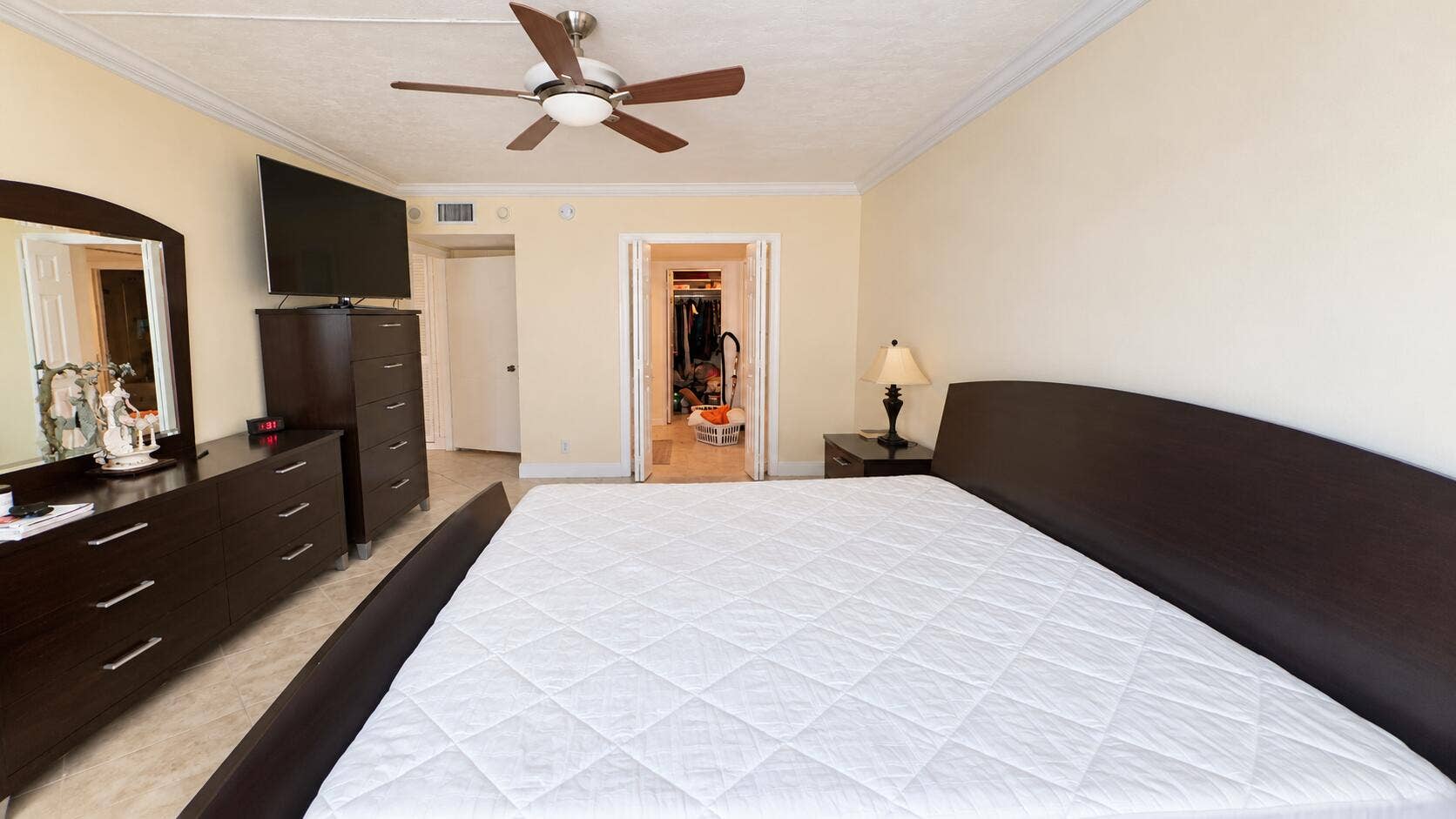 3750 Galt Ocean Drive, #1705, Fort Lauderdale, FL 33308 60CAA7F8-34F4-4D72-9EBD-62C821546F27