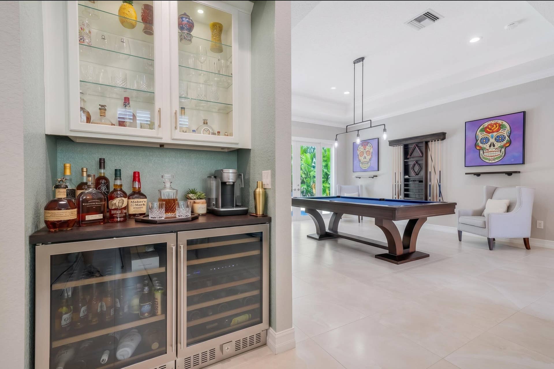 Bar Area to Living Room