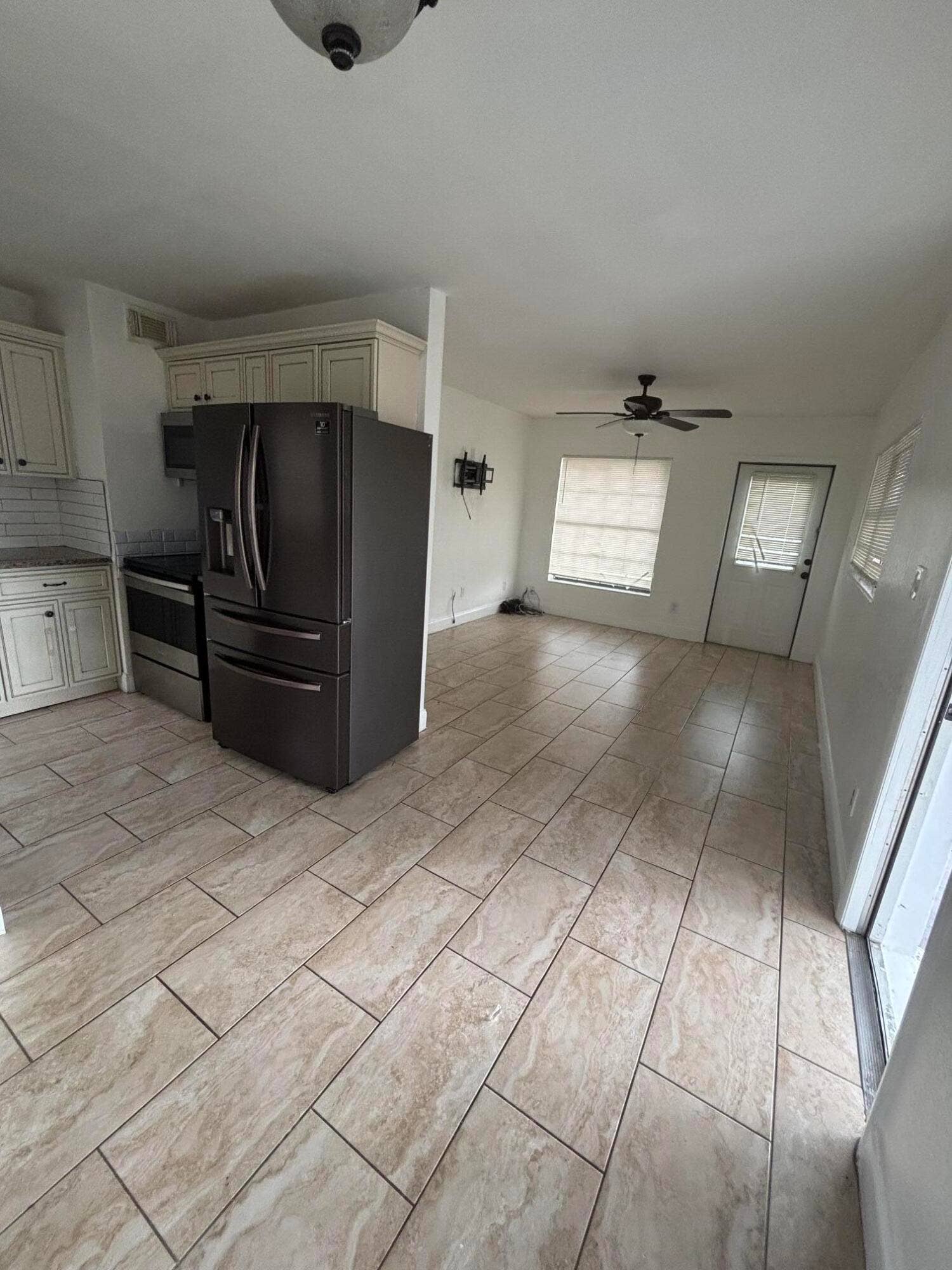 2804 AVENUE J, Fort Pierce, FL 34947 IMG_5234