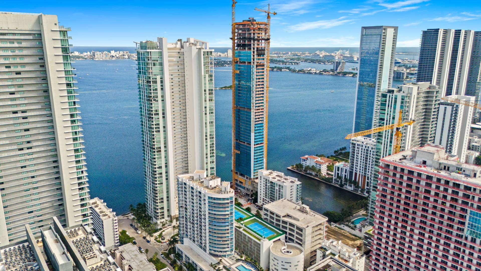 2900 NE 7th Avenue, #1909, Miami, FL 33137 37-web-or-mls-DJI_20261012152022_0040_D