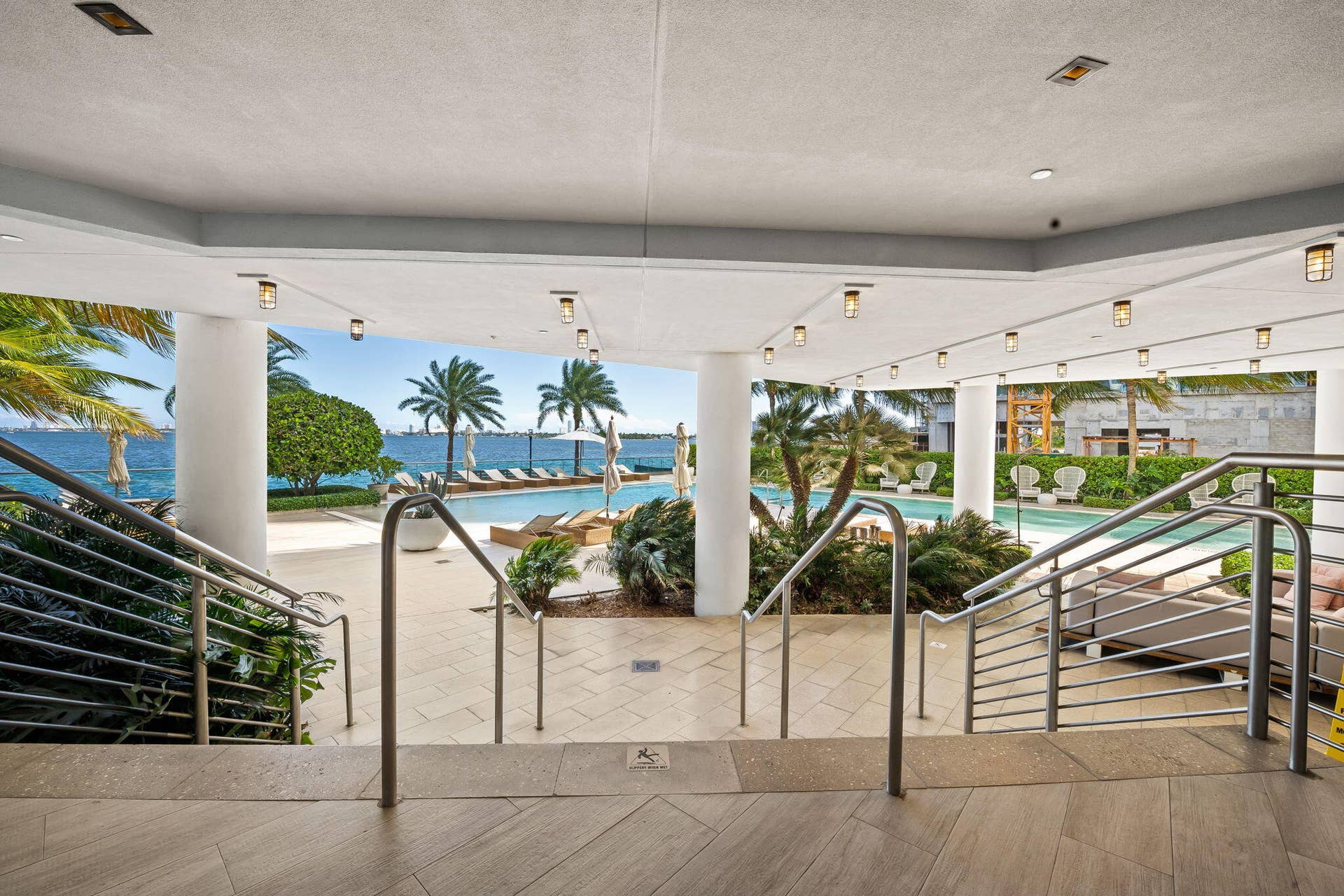 2900 NE 7th Avenue, #1909, Miami, FL 33137 20-web-or-mls-BEC00264