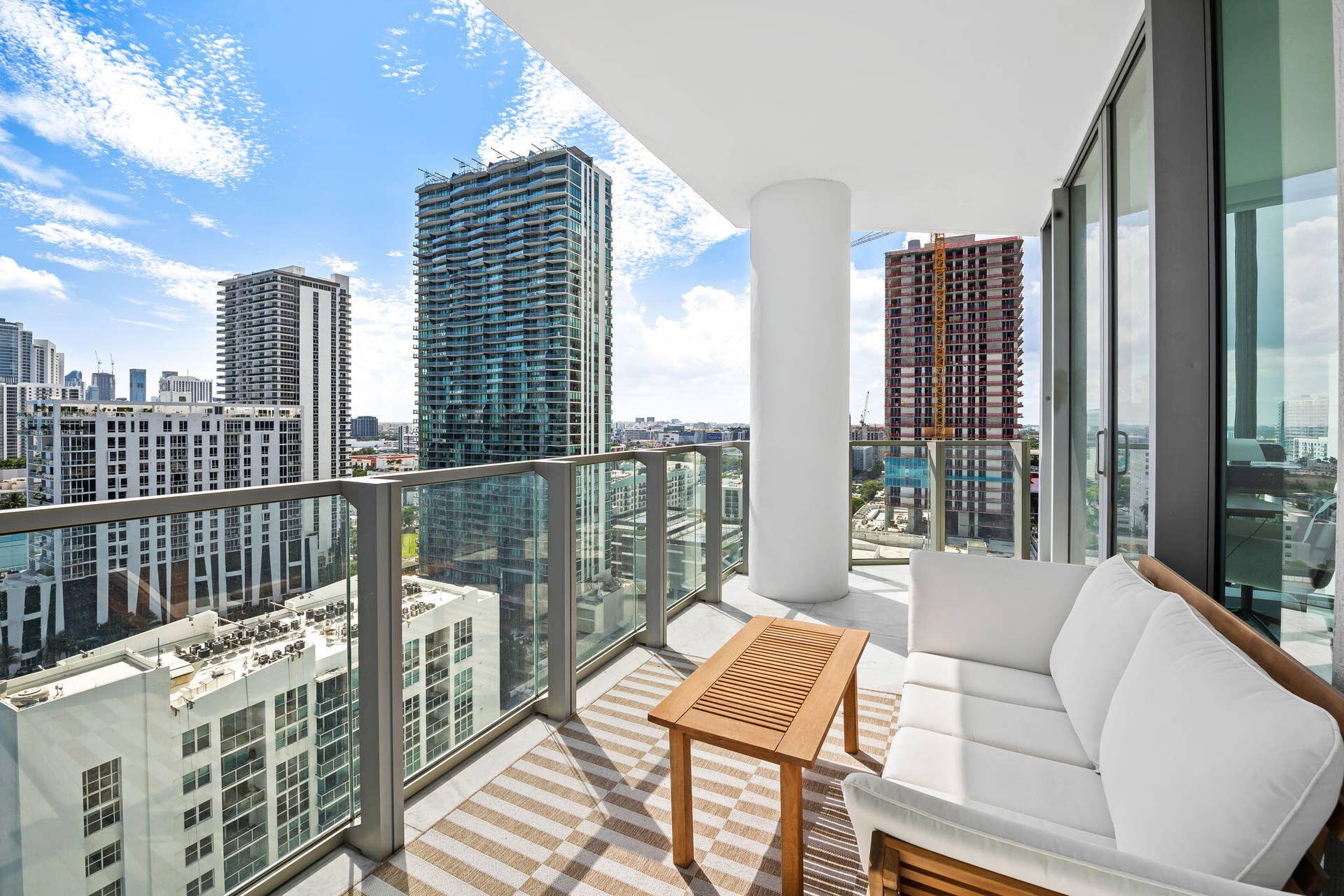 2900 NE 7th Avenue, #1909, Miami, FL 33137 16-web-or-mls-BEC00222