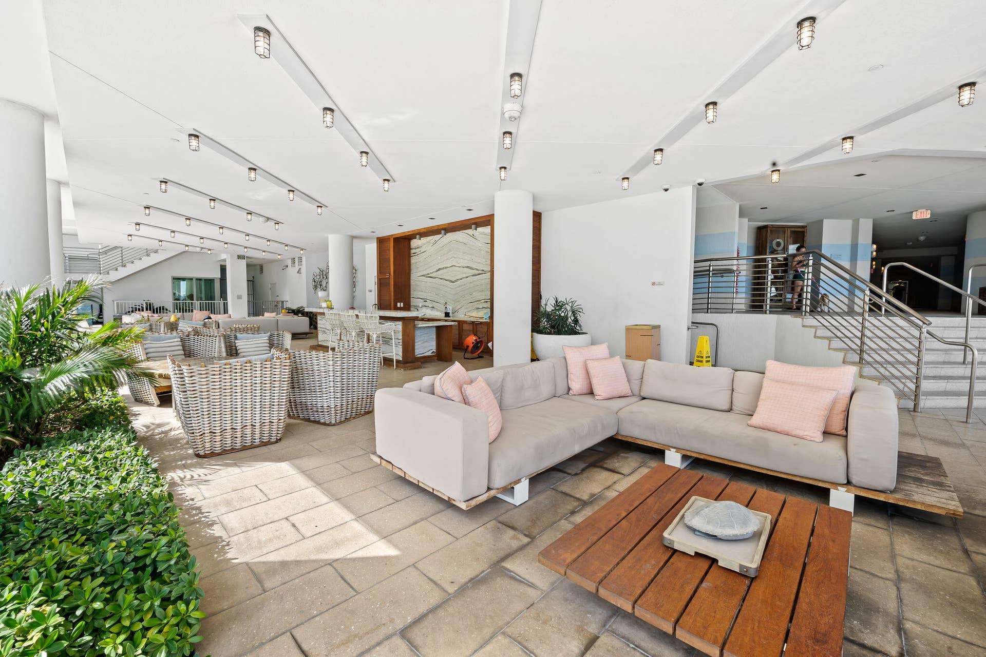 2900 NE 7th Avenue, #1909, Miami, FL 33137 23-web-or-mls-BEC00279