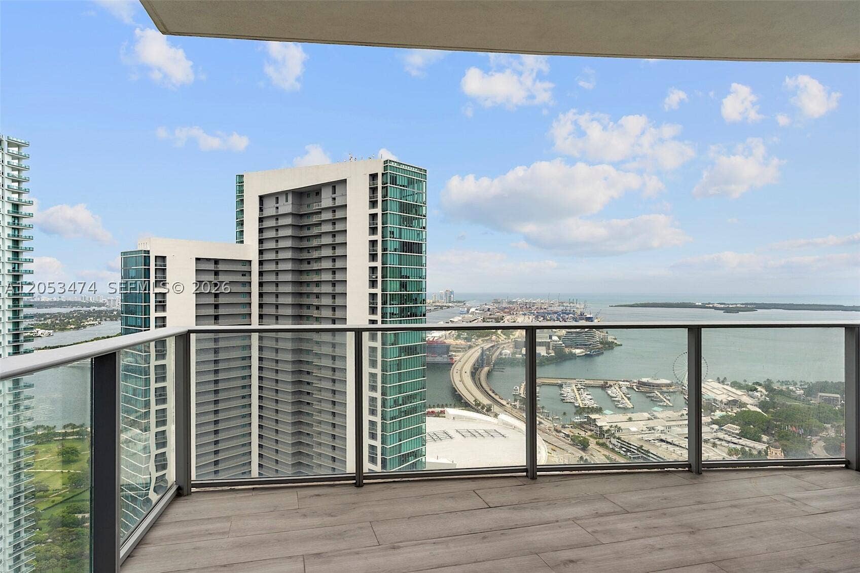851 NE 1ST Avenue, #4407, Miami, FL 33132 paramount 4407