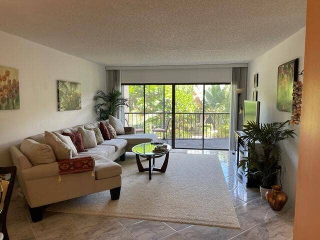 3605 S OCEAN Boulevard, #224, South Palm Beach, FL 33480 Living Room