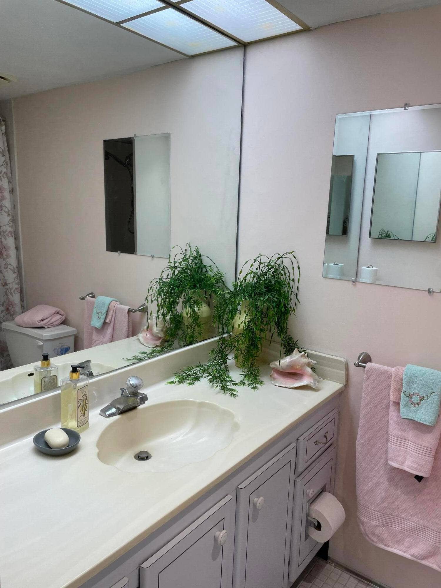 3605 S OCEAN Boulevard, #224, South Palm Beach, FL 33480 Primary Bathroom