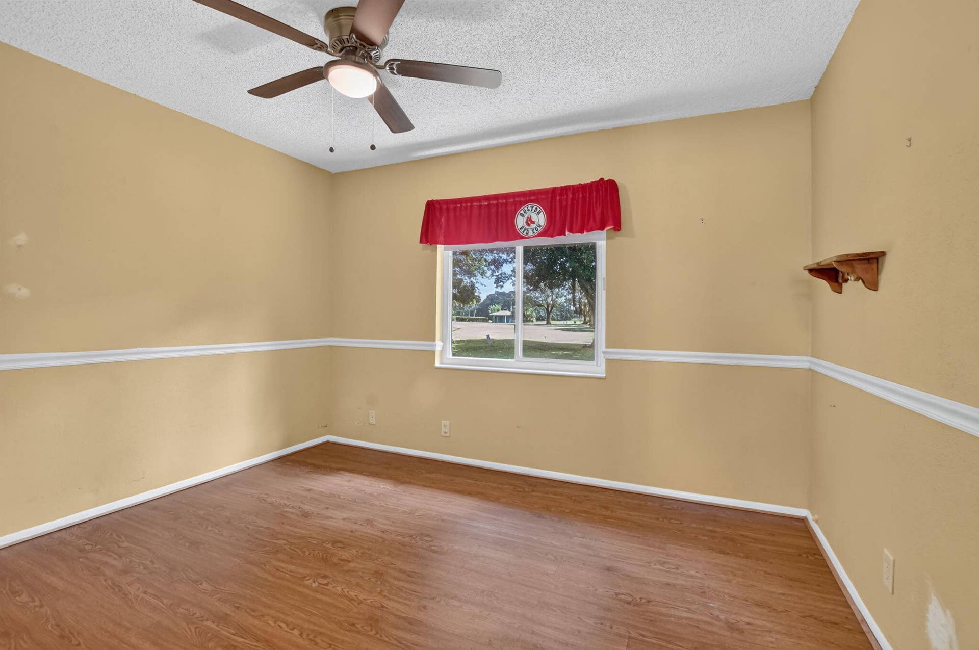 Second Guest Bedroom