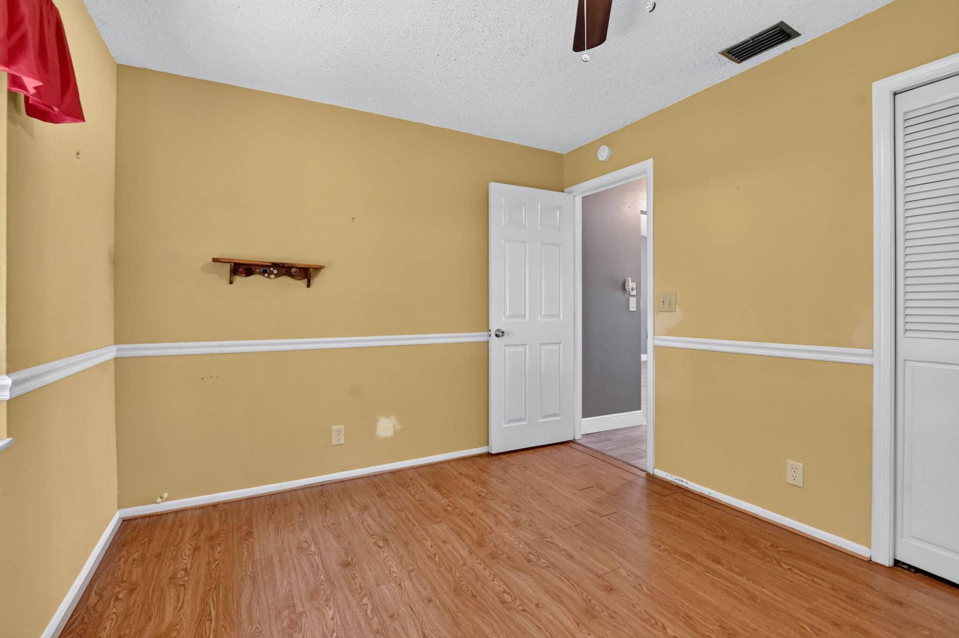 Second Guest Bedroom