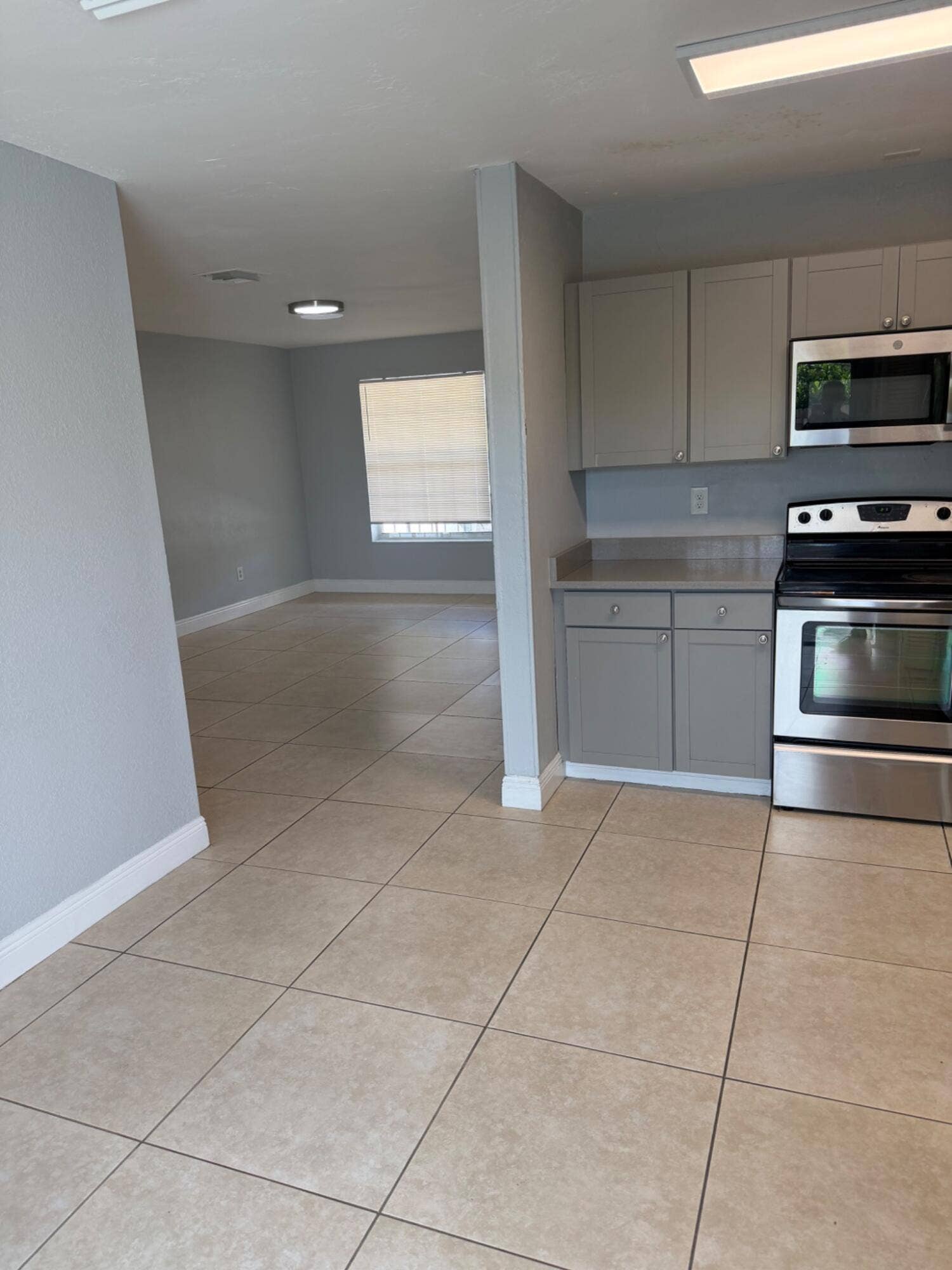 2910 NW 195TH Street, Miami Gardens, Miami Gardens, FL 33056 11