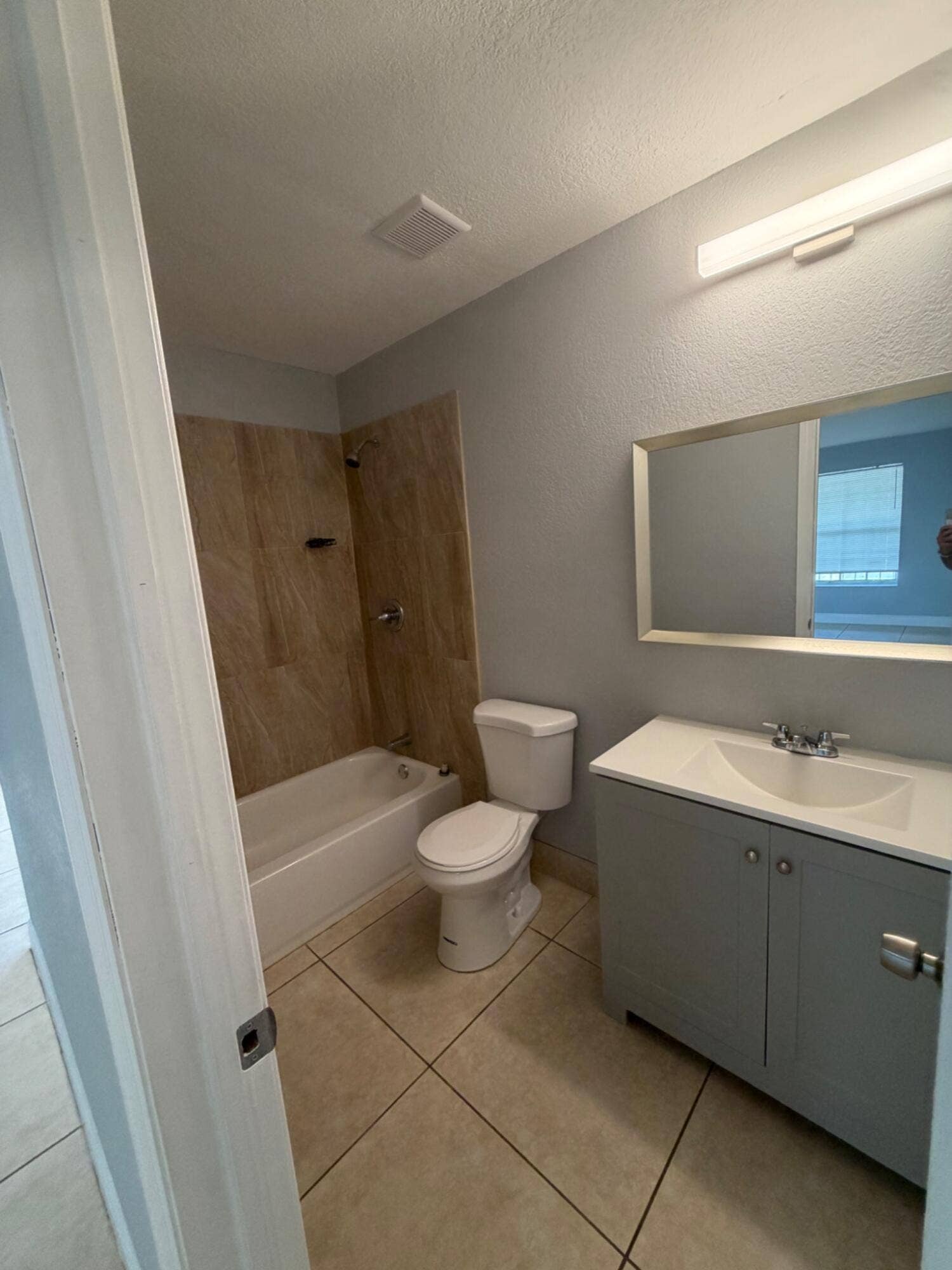 2910 NW 195TH Street, Miami Gardens, Miami Gardens, FL 33056 17