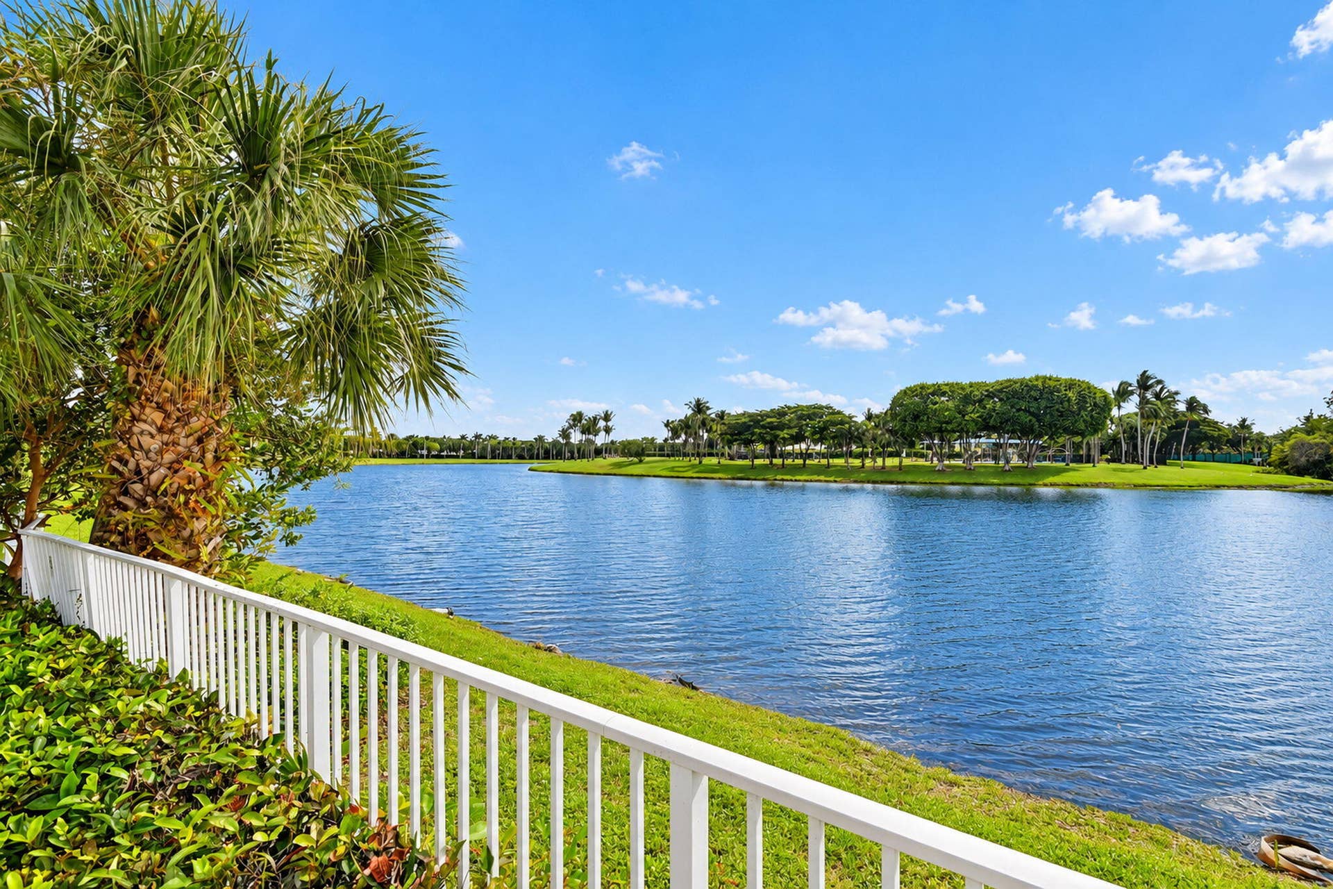 2286 Merriweather Way (46)