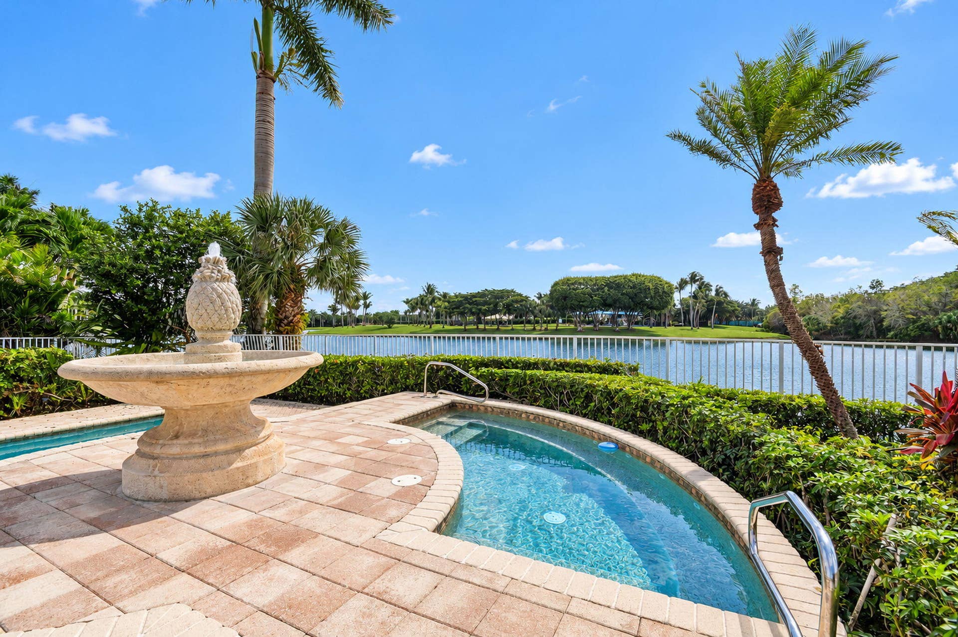 2286 Merriweather Way (40)