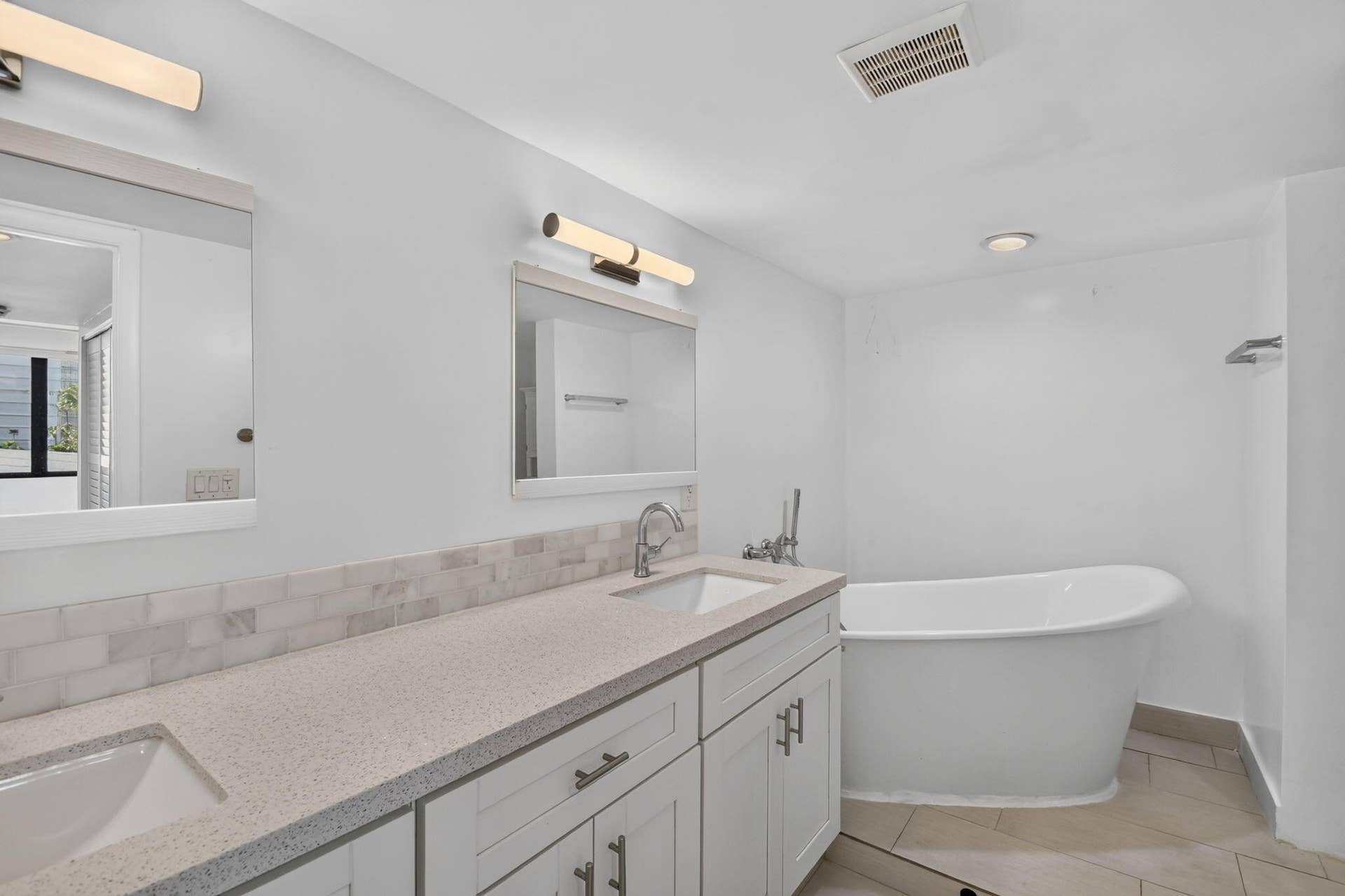 3589 S OCEAN Boulevard, #303, South Palm Beach, FL 33480 10-web-or-mls-DSC_1261