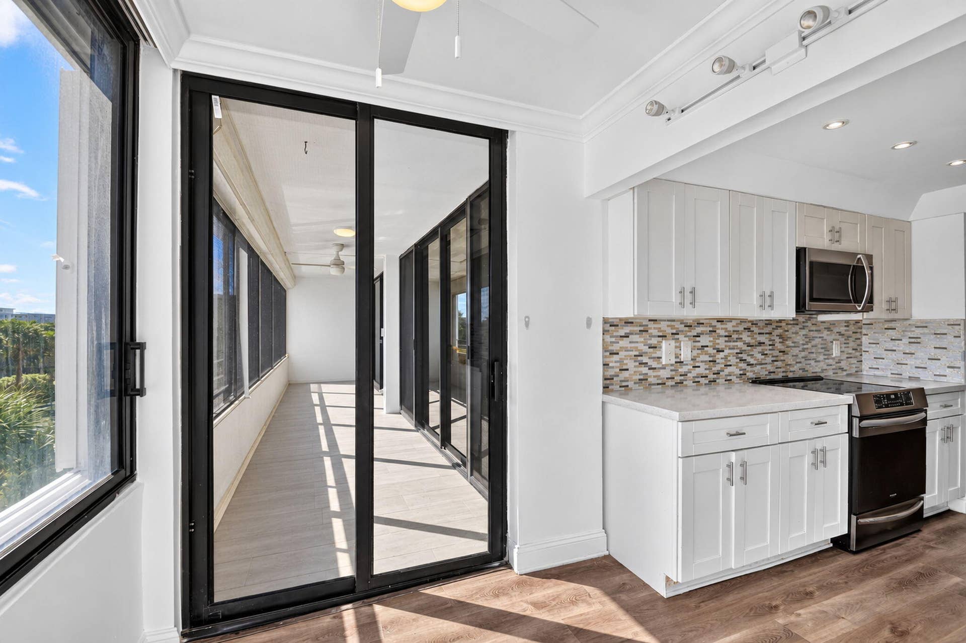 3589 S OCEAN Boulevard, #303, South Palm Beach, FL 33480 36-web-or-mls-DSC_1416