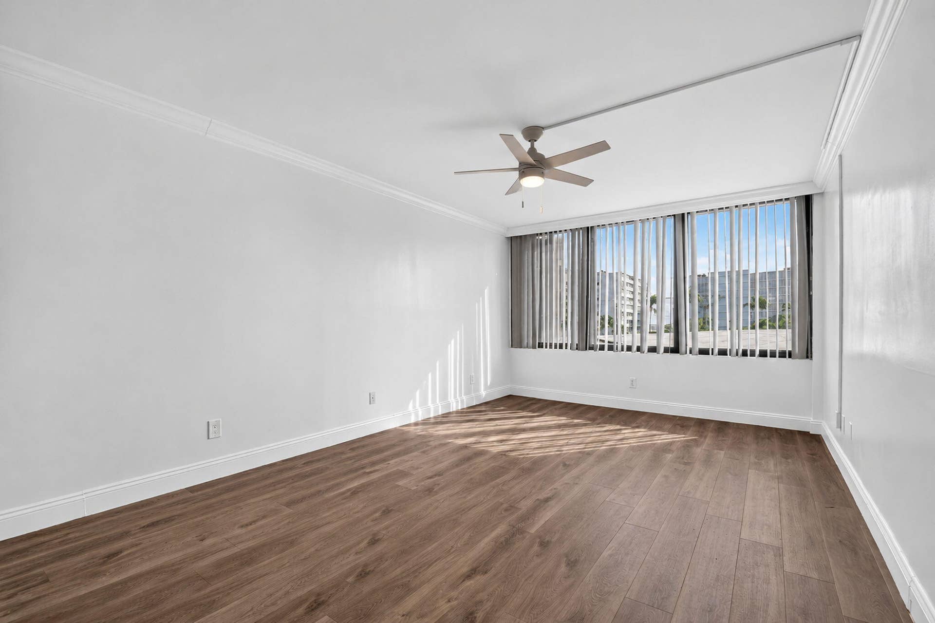 3589 S OCEAN Boulevard, #303, South Palm Beach, FL 33480 2-web-or-mls-DSC_1227