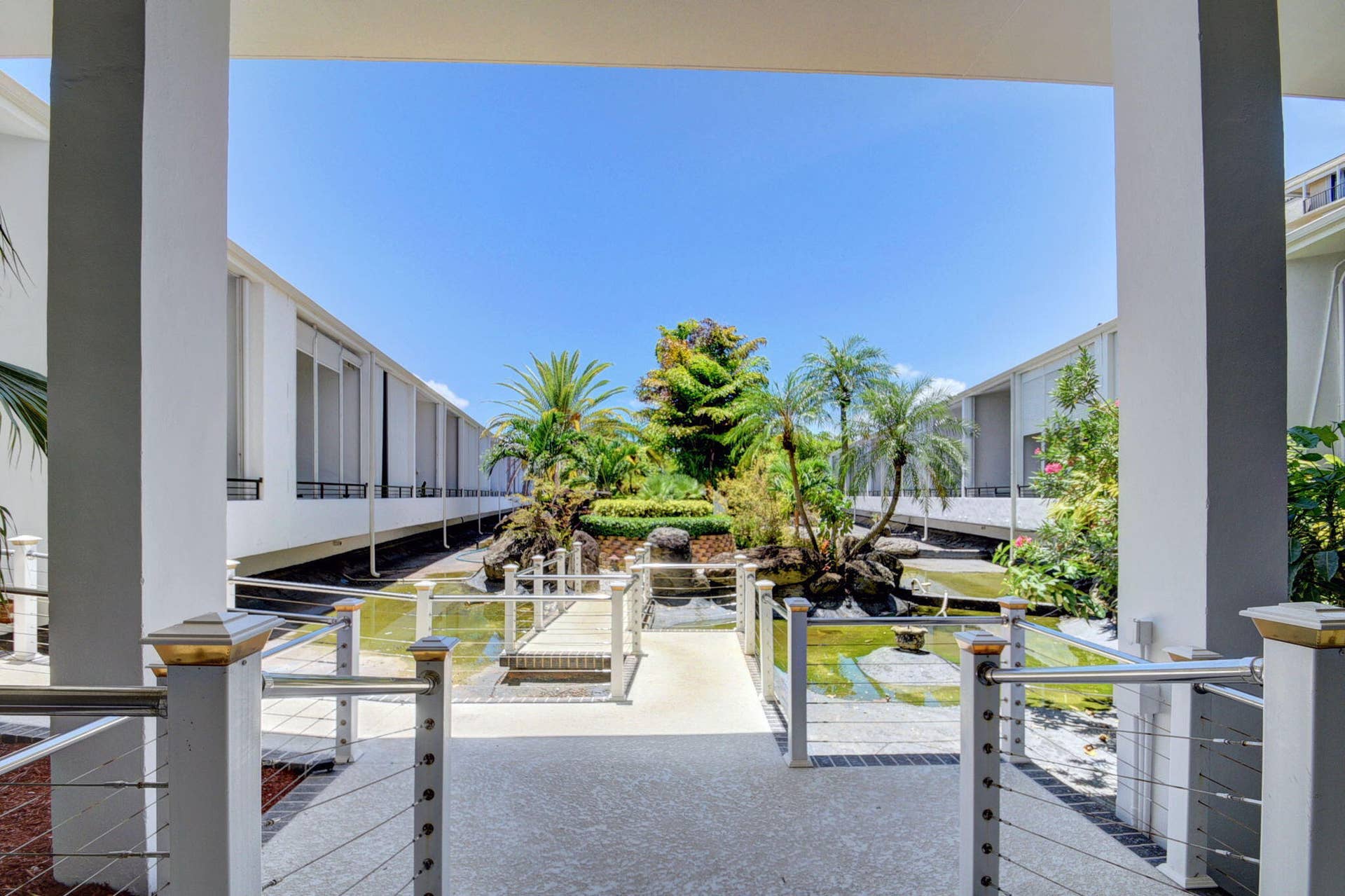 3589 S OCEAN Boulevard, #303, South Palm Beach, FL 33480 55-web-or-mls-g (4)