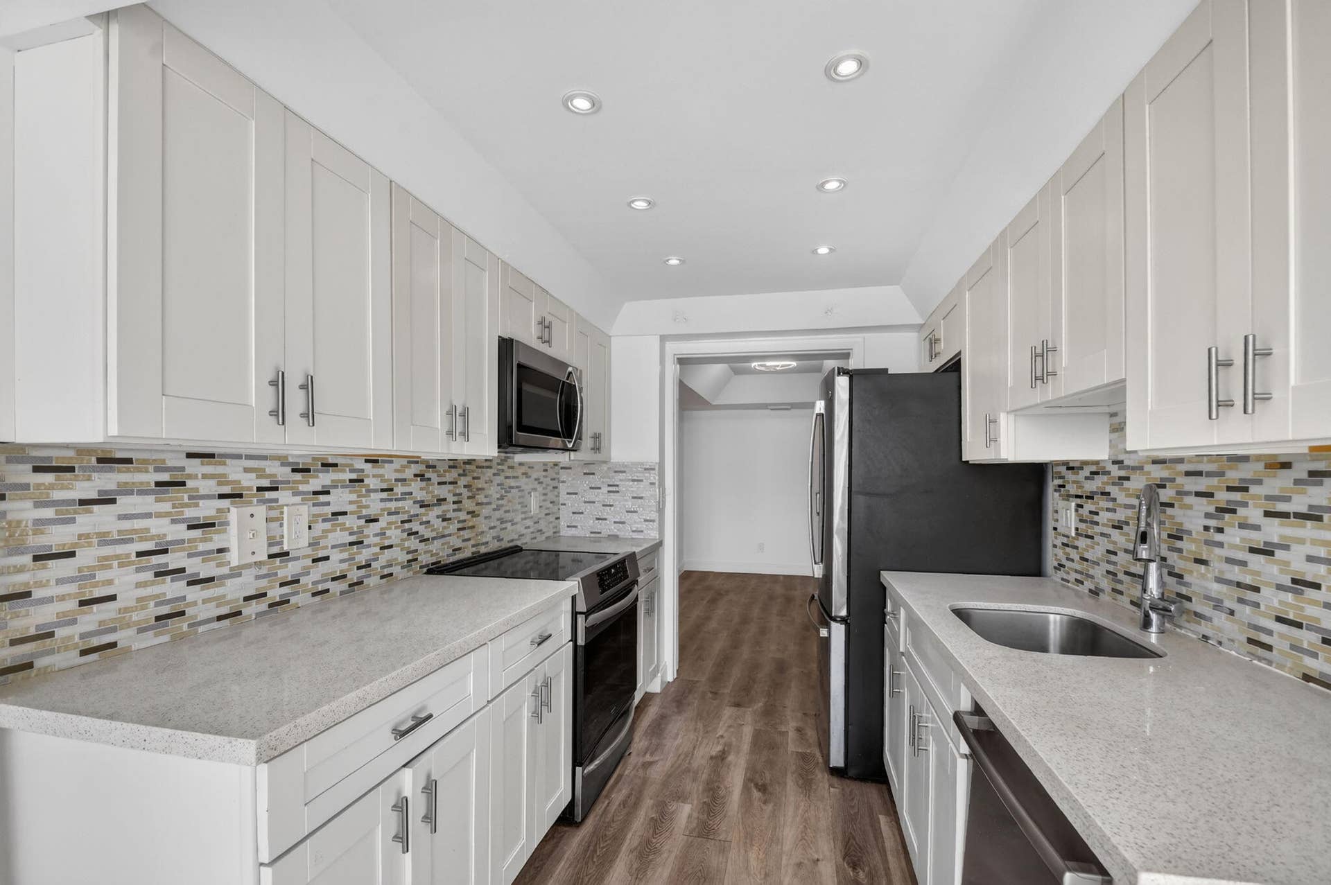 3589 S OCEAN Boulevard, #303, South Palm Beach, FL 33480 33-web-or-mls-DSC_1401