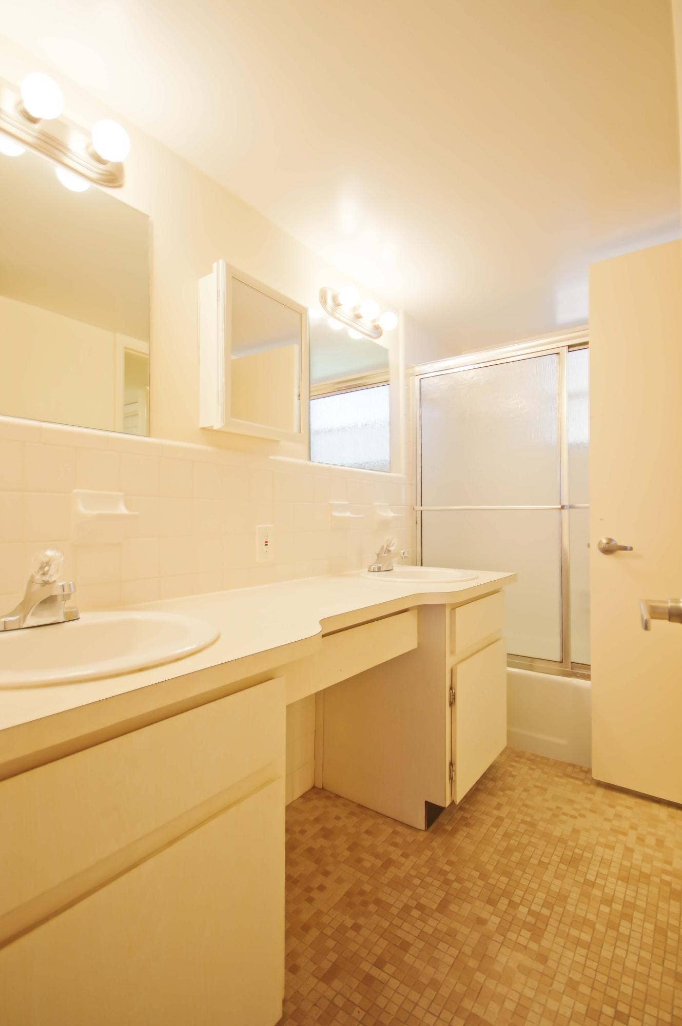 10290 N Military Trail, #2A, Palm Beach Gardens, Palm Beach Gardens, FL 33410 5
