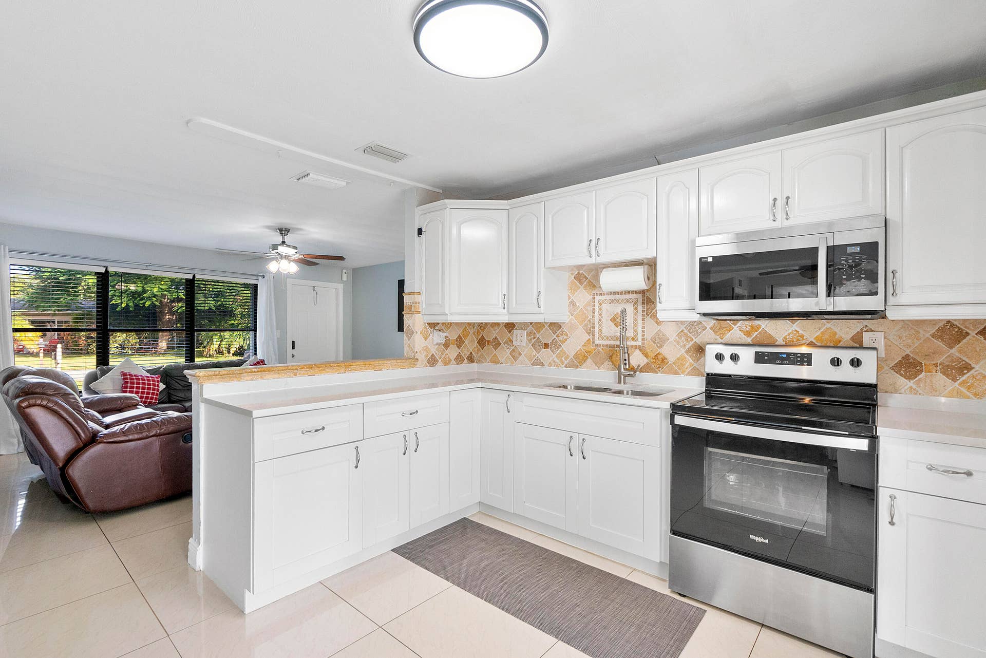 2911 Ne 11th Ave_022