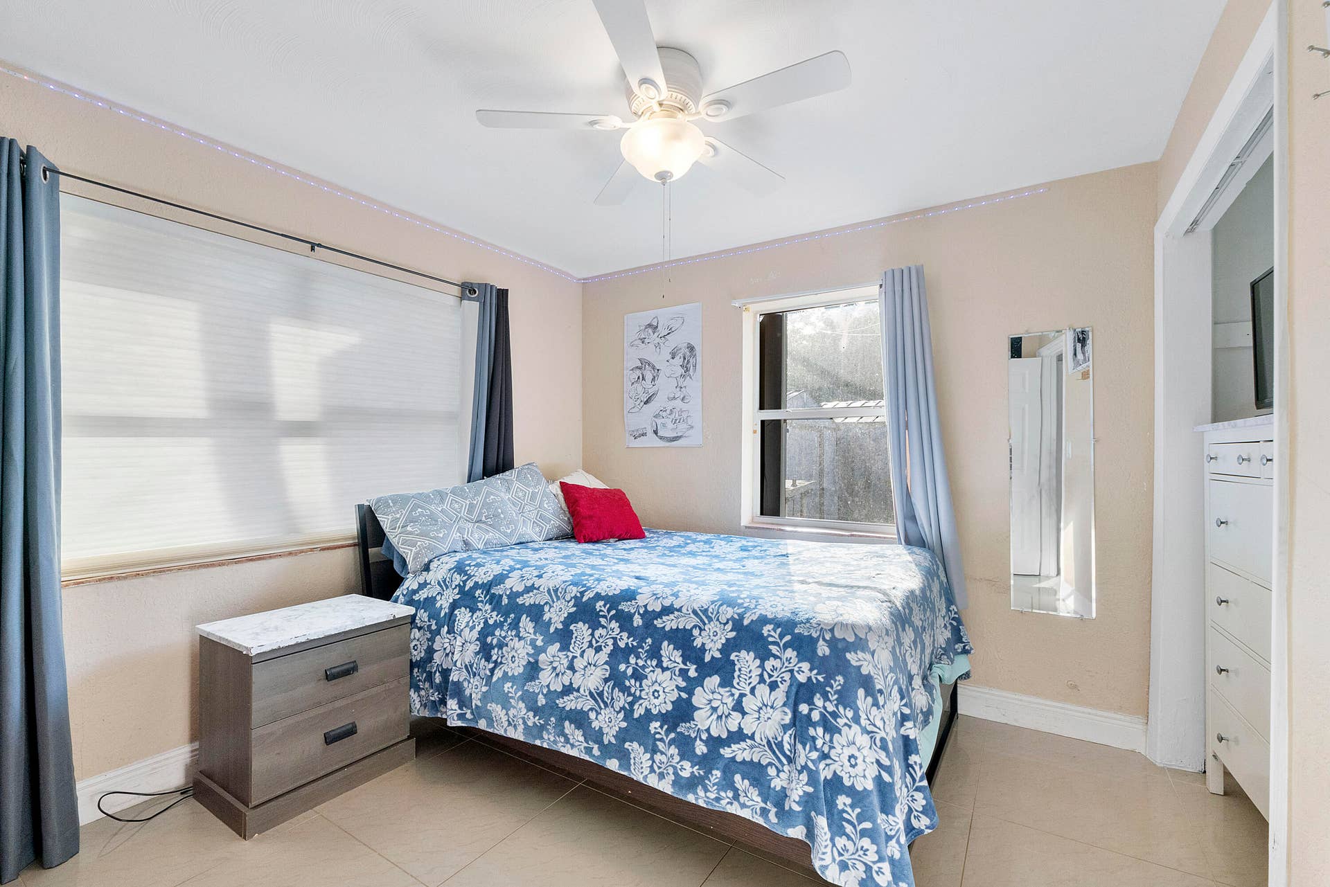 2911 Ne 11th Ave_018