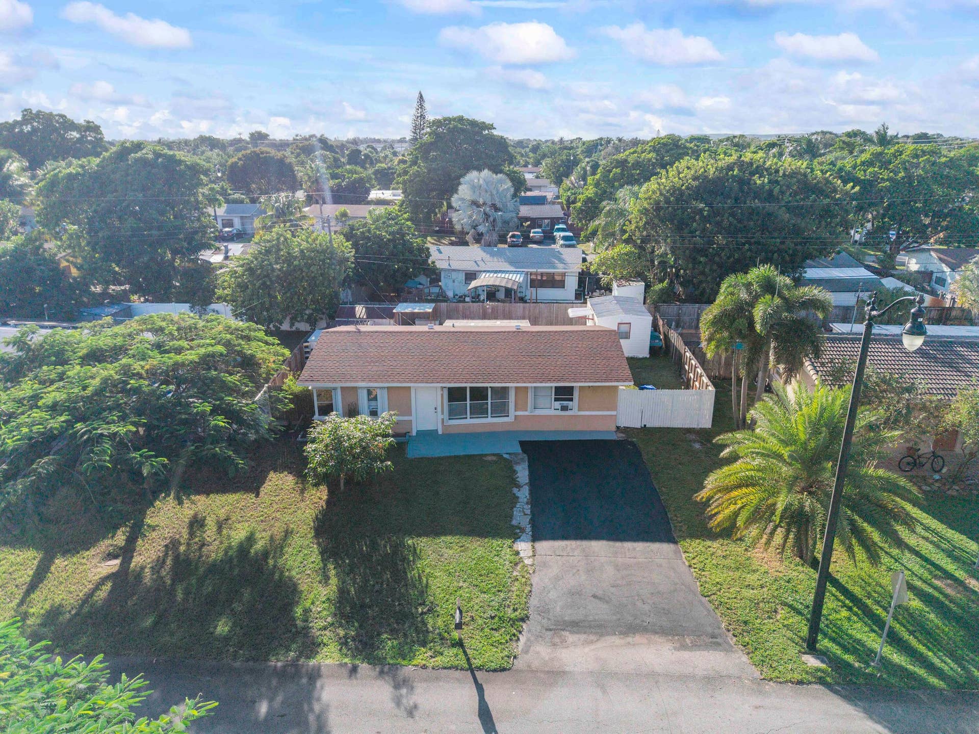 2911 Ne 11th Ave_004