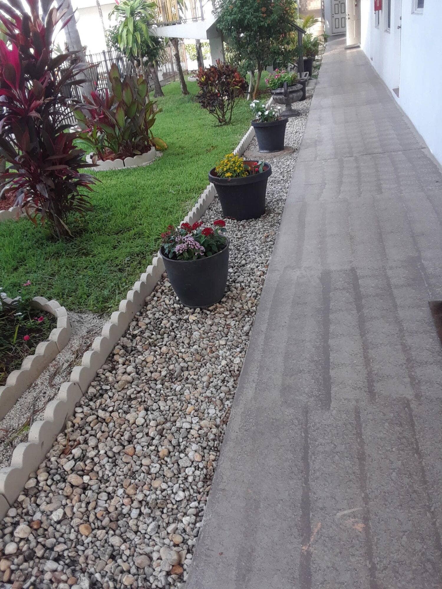 front exterior walk way