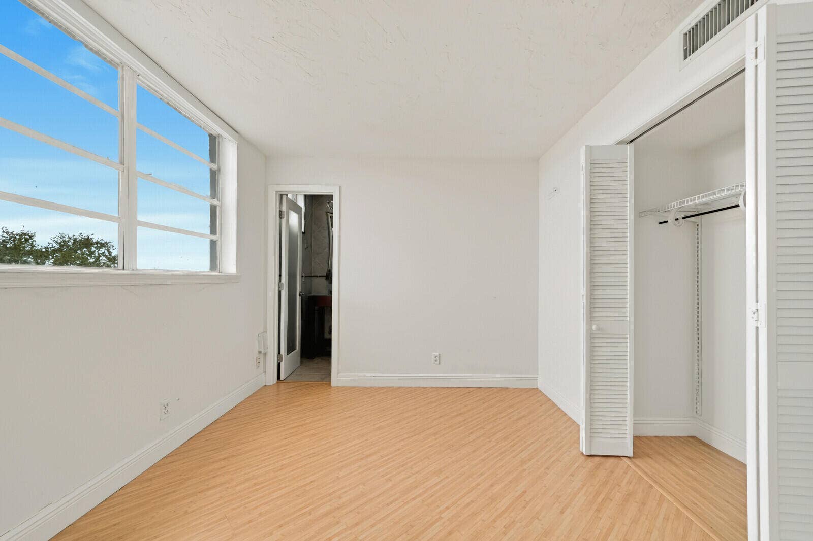 5700 NW 2ND Avenue, #405, Boca Raton, FL 33487 Bedroom