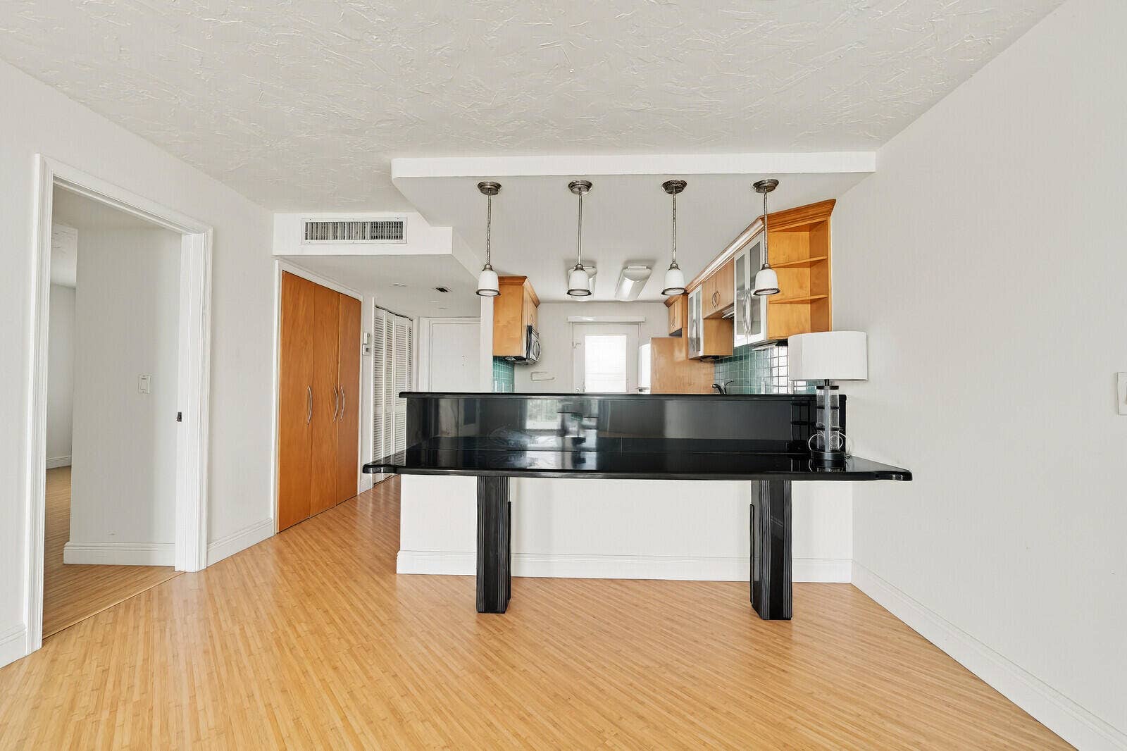 5700 NW 2ND Avenue, #405, Boca Raton, FL 33487 Dining Area/Kitchen