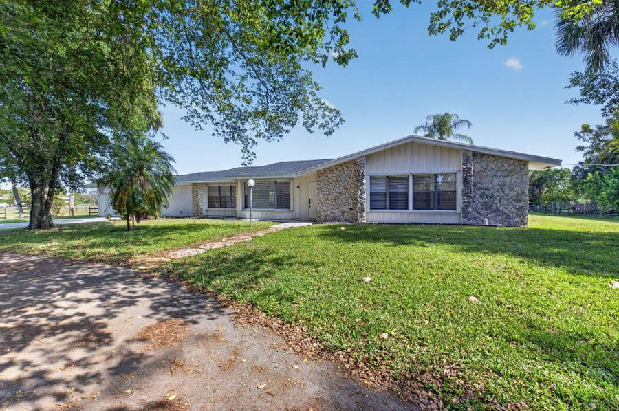 Property photo for 10157 La Reina Road, Delray Beach, FL