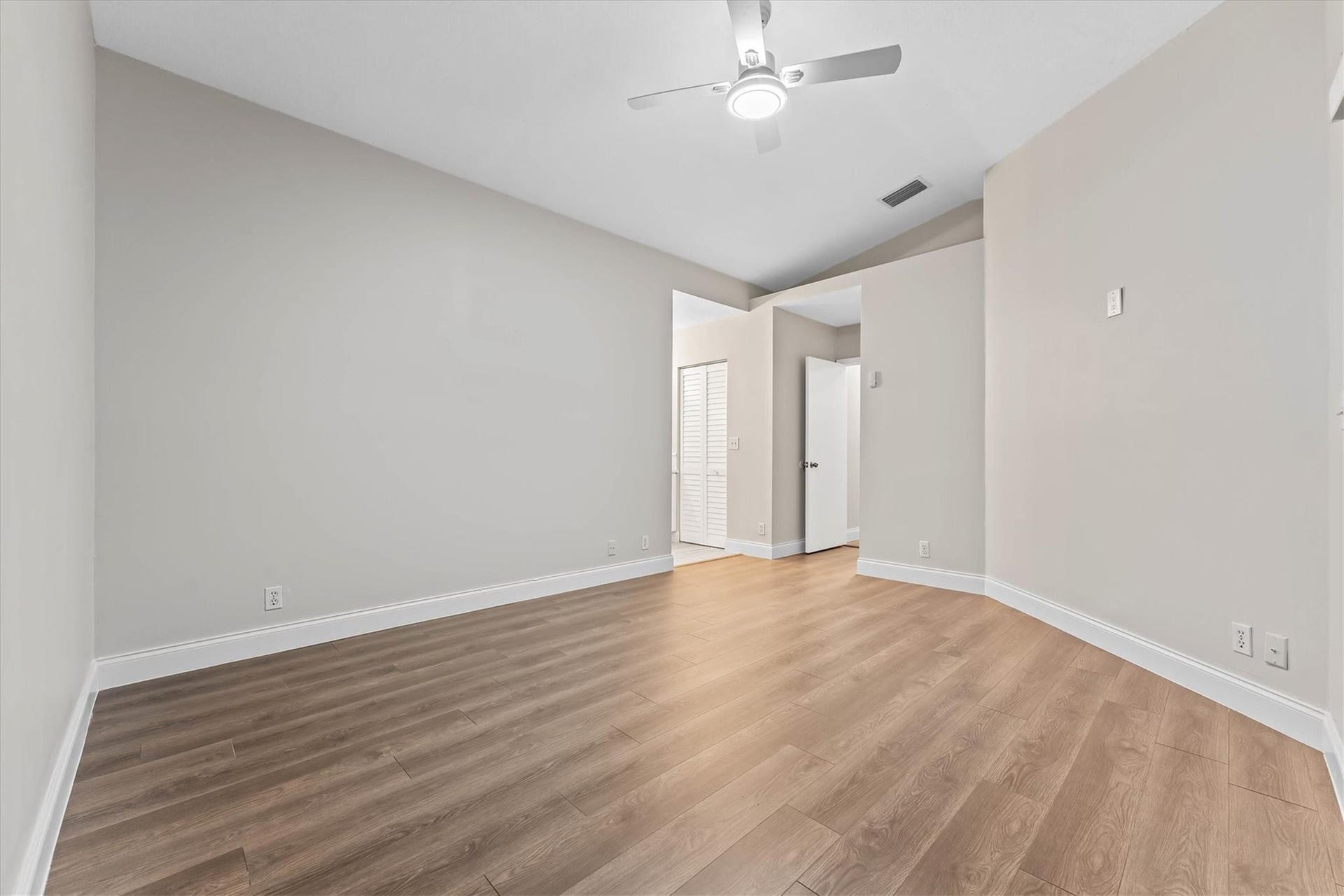 6000 NW 43RD Terrace, Coconut Creek, Coconut Creek, FL 33073 Photo 17