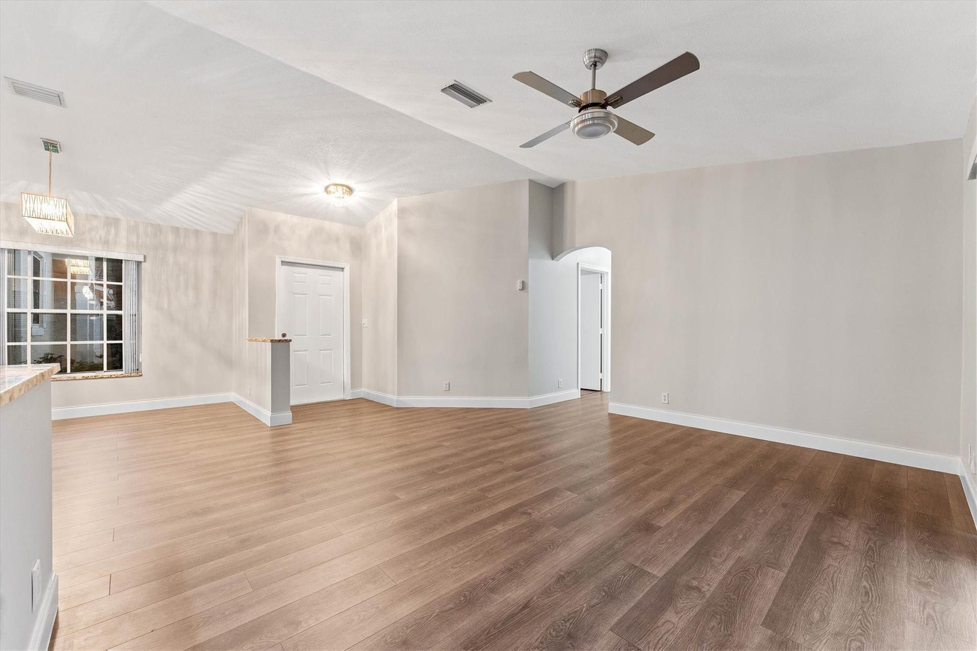 6000 NW 43RD Terrace, Coconut Creek, Coconut Creek, FL 33073 Photo 5