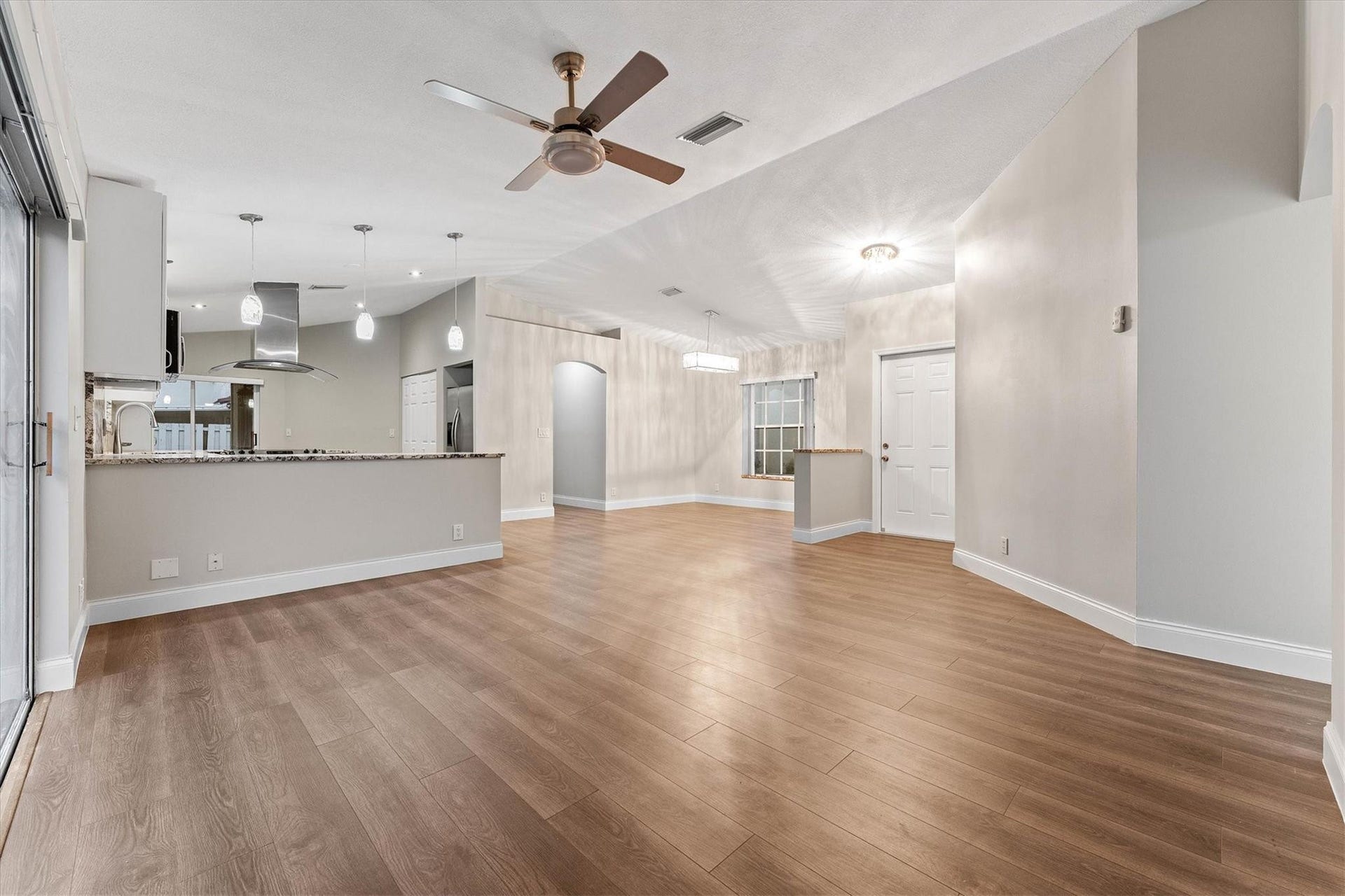 6000 NW 43RD Terrace, Coconut Creek, Coconut Creek, FL 33073 Photo 6