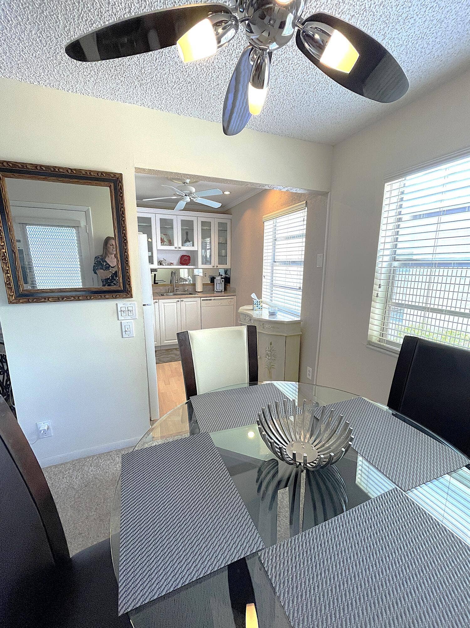 Dining Area to Kitchen