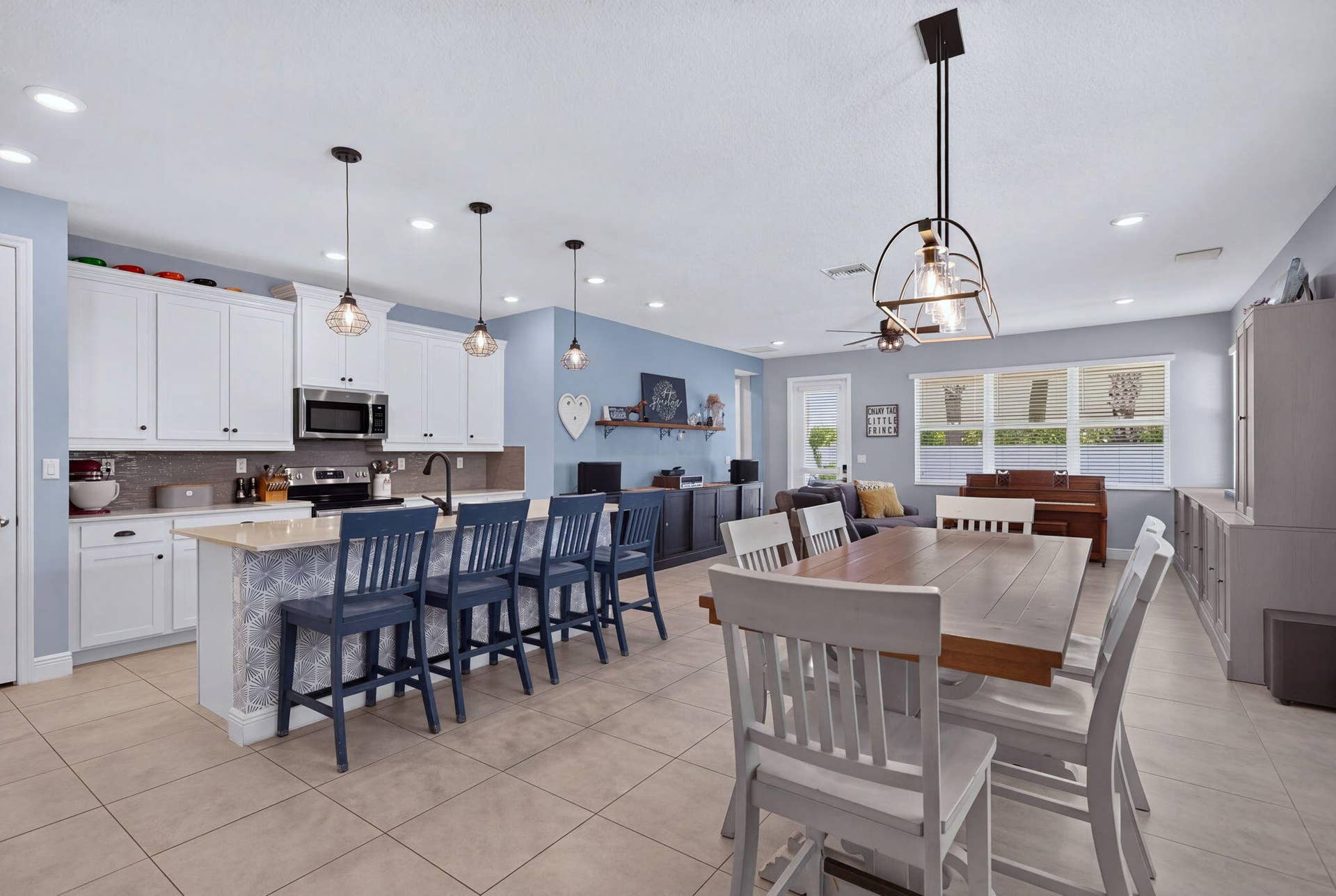 8-web-or-mls-11-web-or-mls-4080 Rosa Dr_
